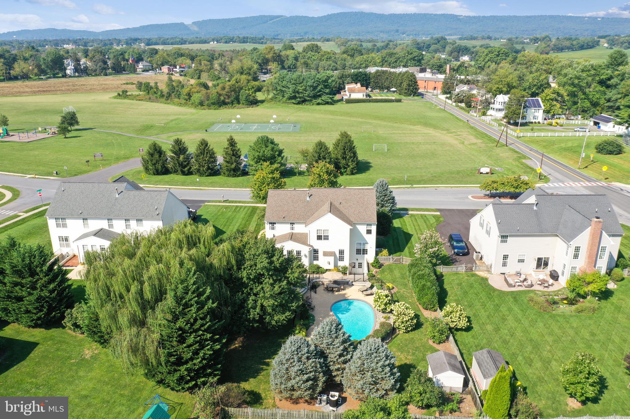 GREEN HILL MANOR - Residential