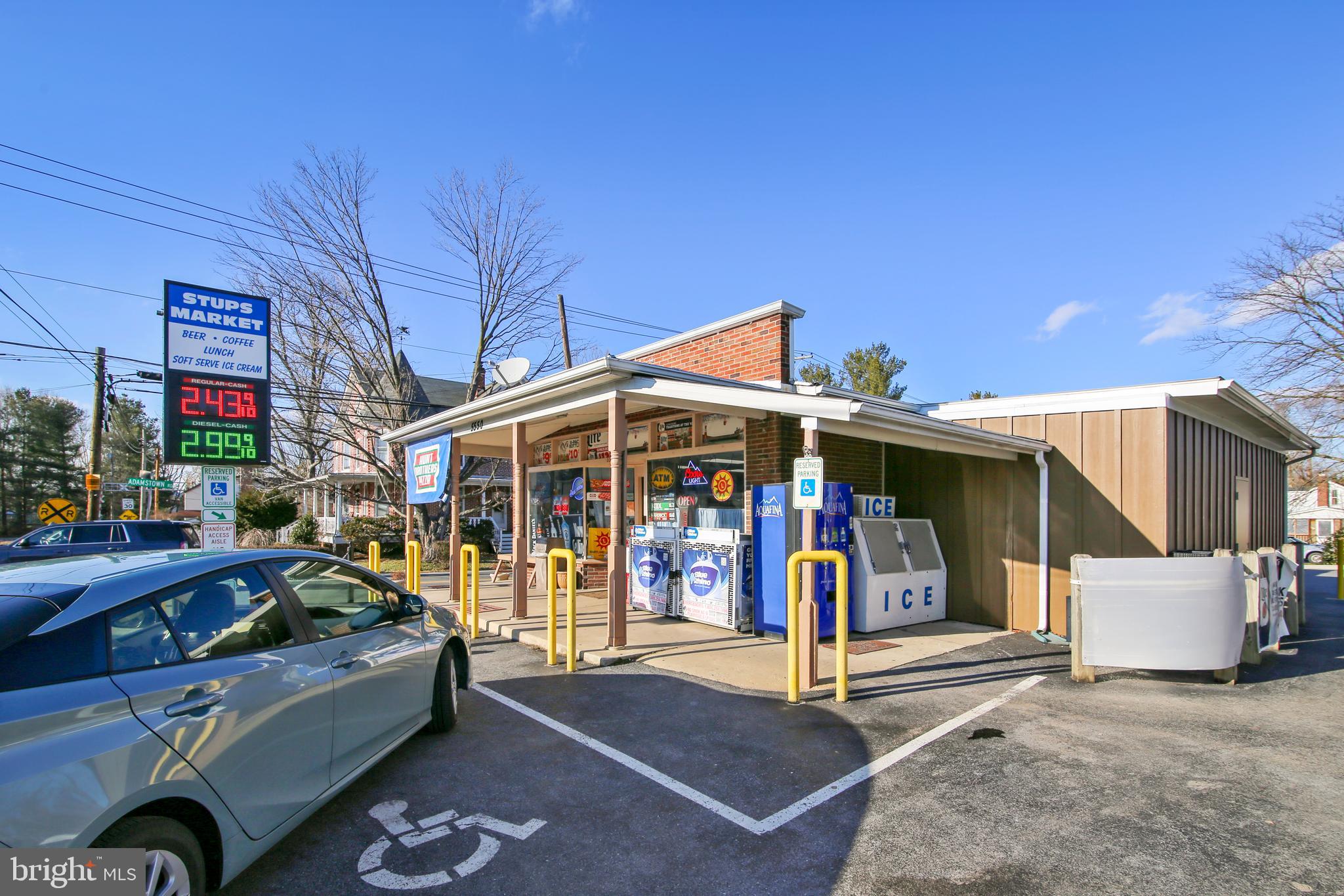 GREEN HILL MANOR - Residential