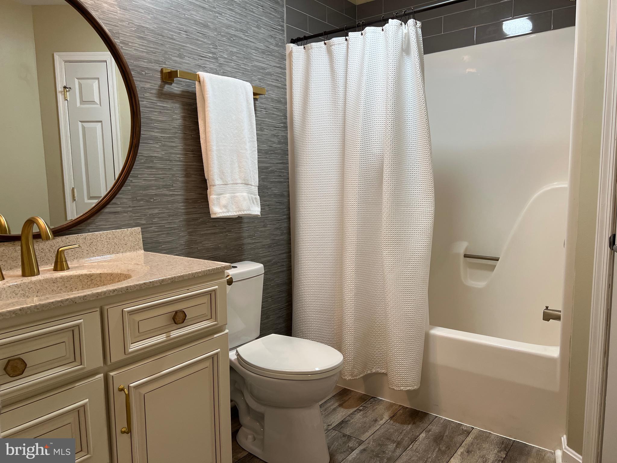 PENN NATIONAL - Residential