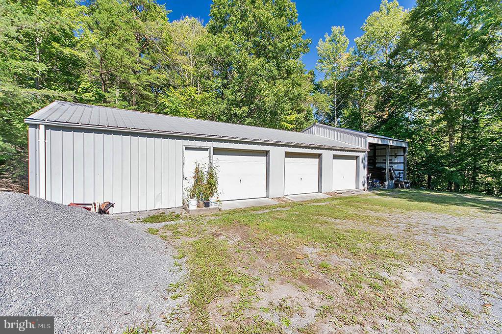 HIGHLAND RIDGE - Residential