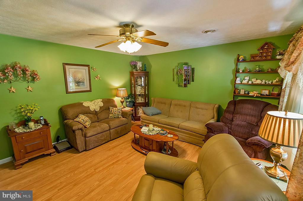 HIGHLAND RIDGE - Residential