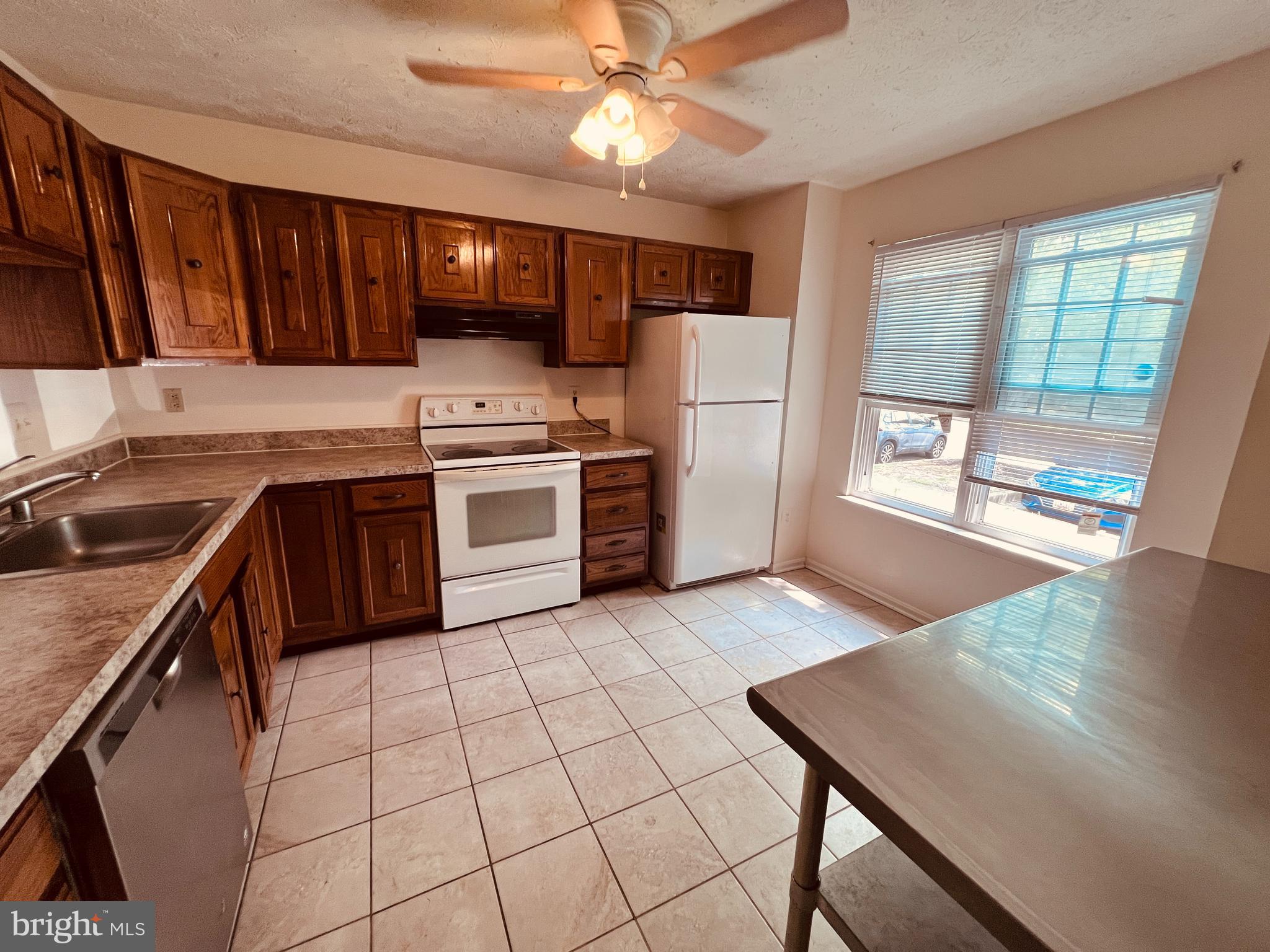 BOWLING BROOK FARMS - Residential Lease