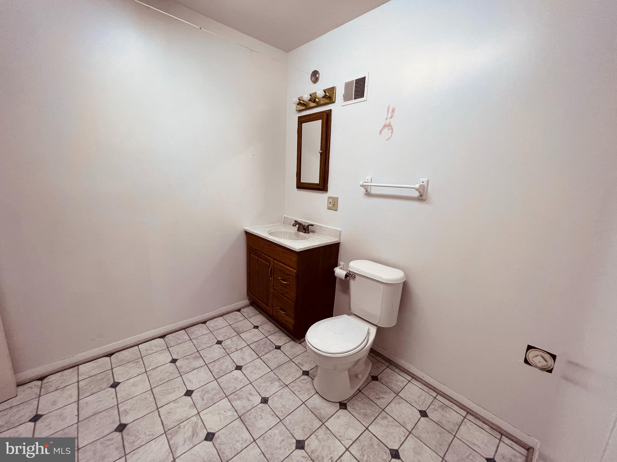 BOWLING BROOK FARMS - Residential Lease