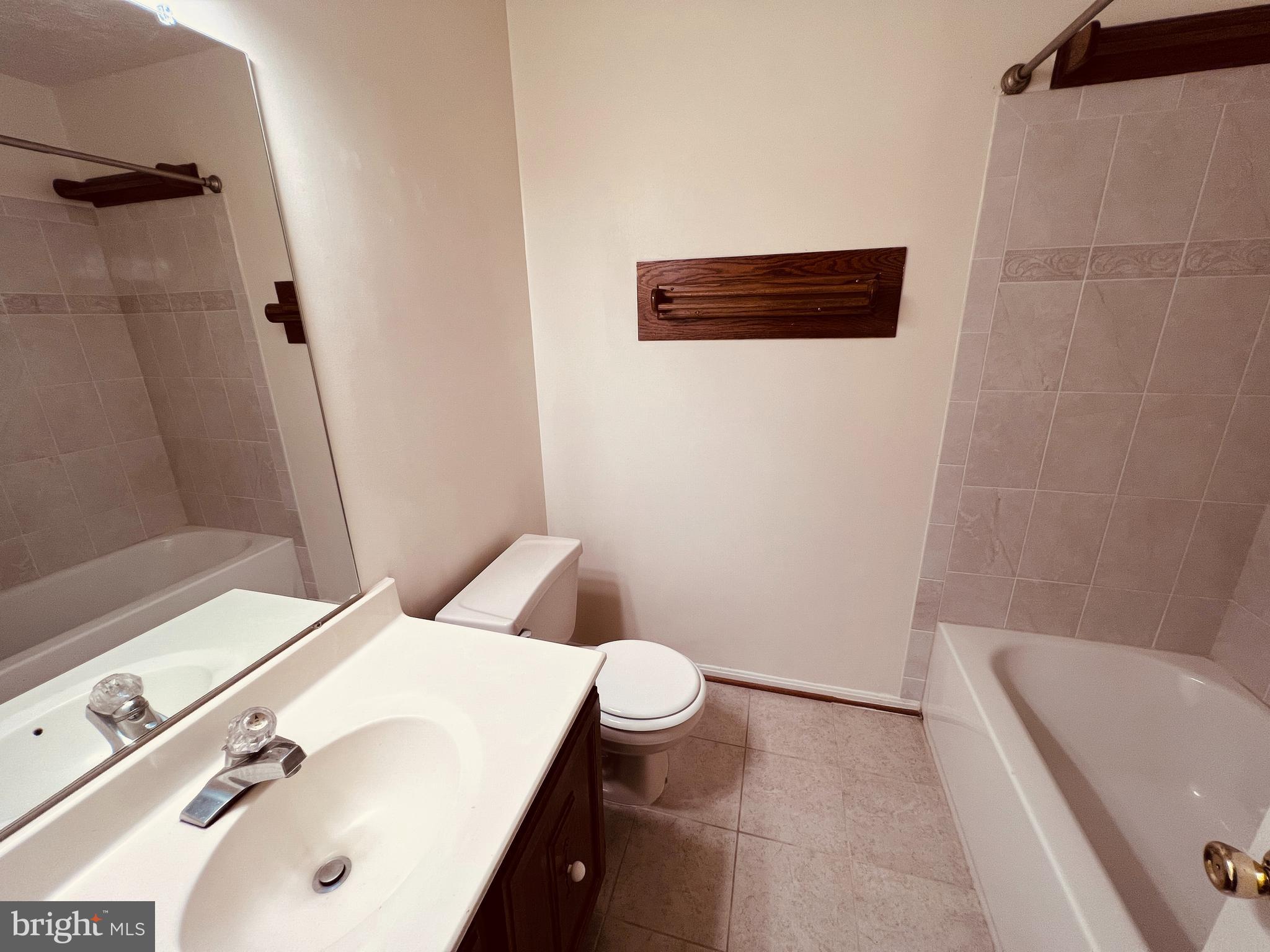 BOWLING BROOK FARMS - Residential Lease