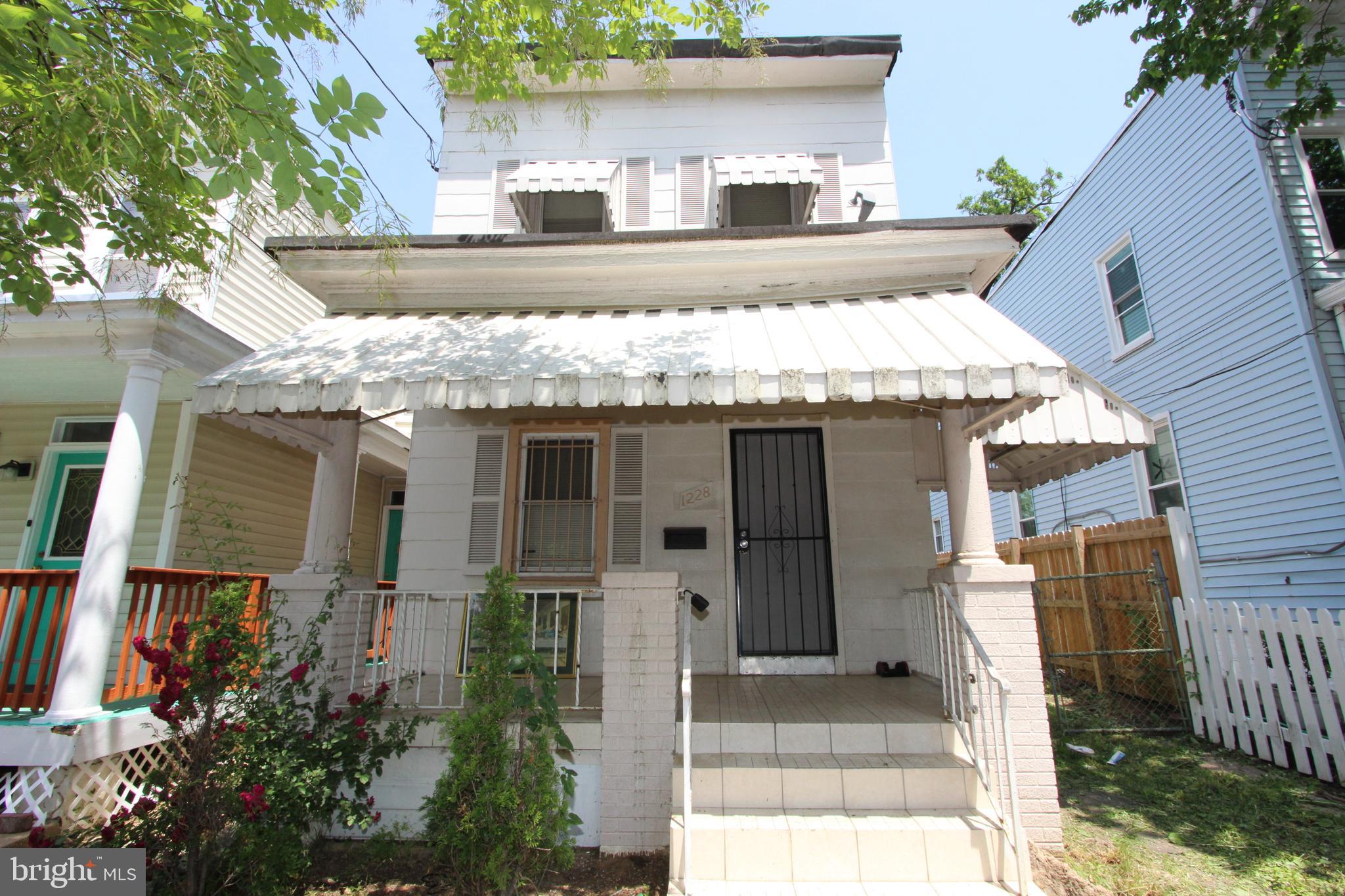 ANACOSTIA - Residential Lease