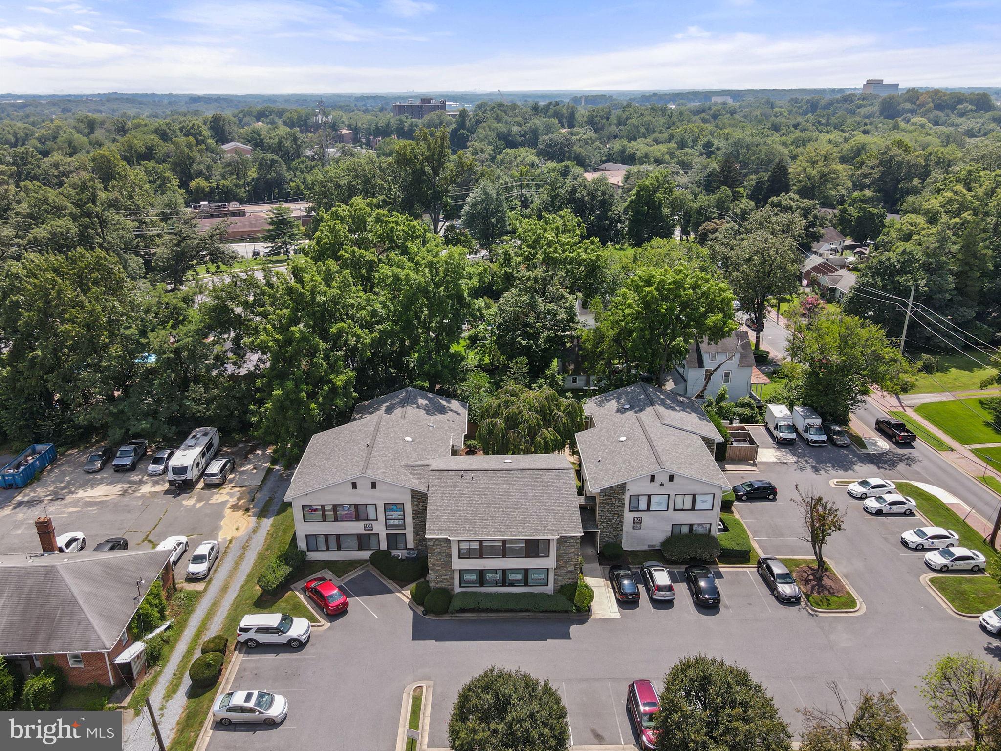 CHESTNUT COURT - Commercial Sale