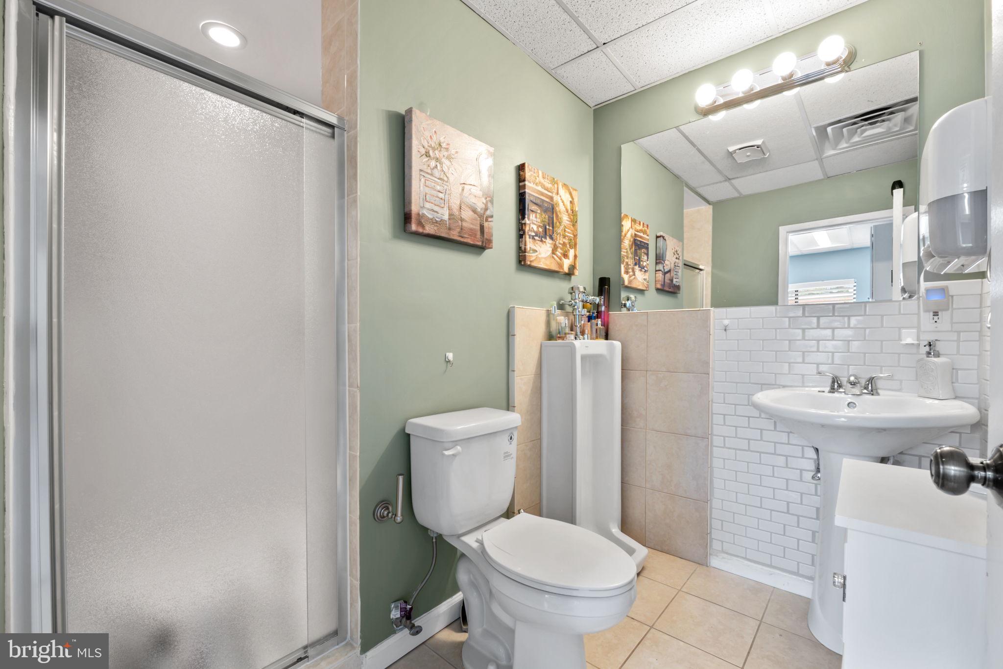 CHESTNUT COURT - Commercial Sale