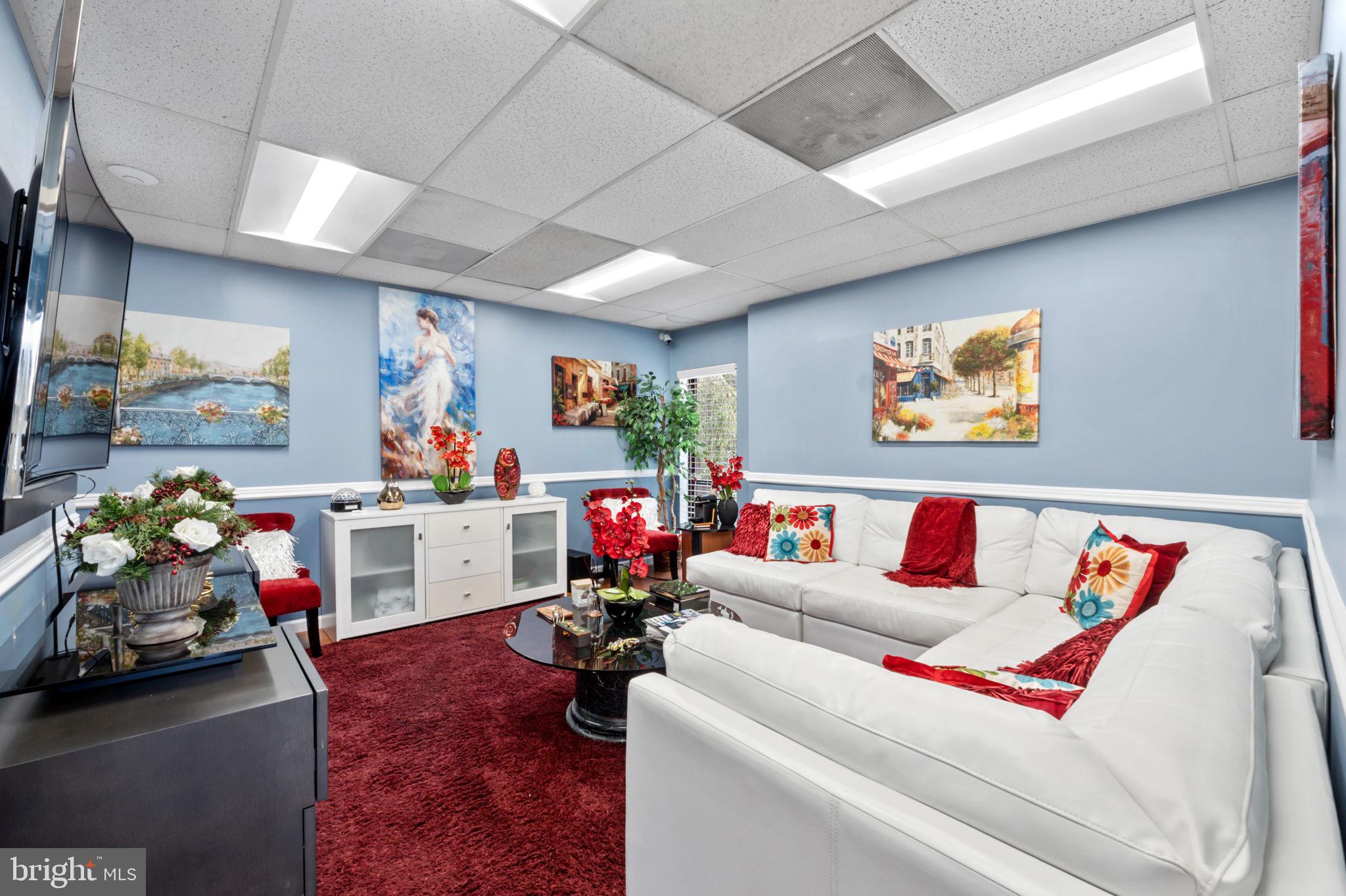 CHESTNUT COURT - Commercial Sale