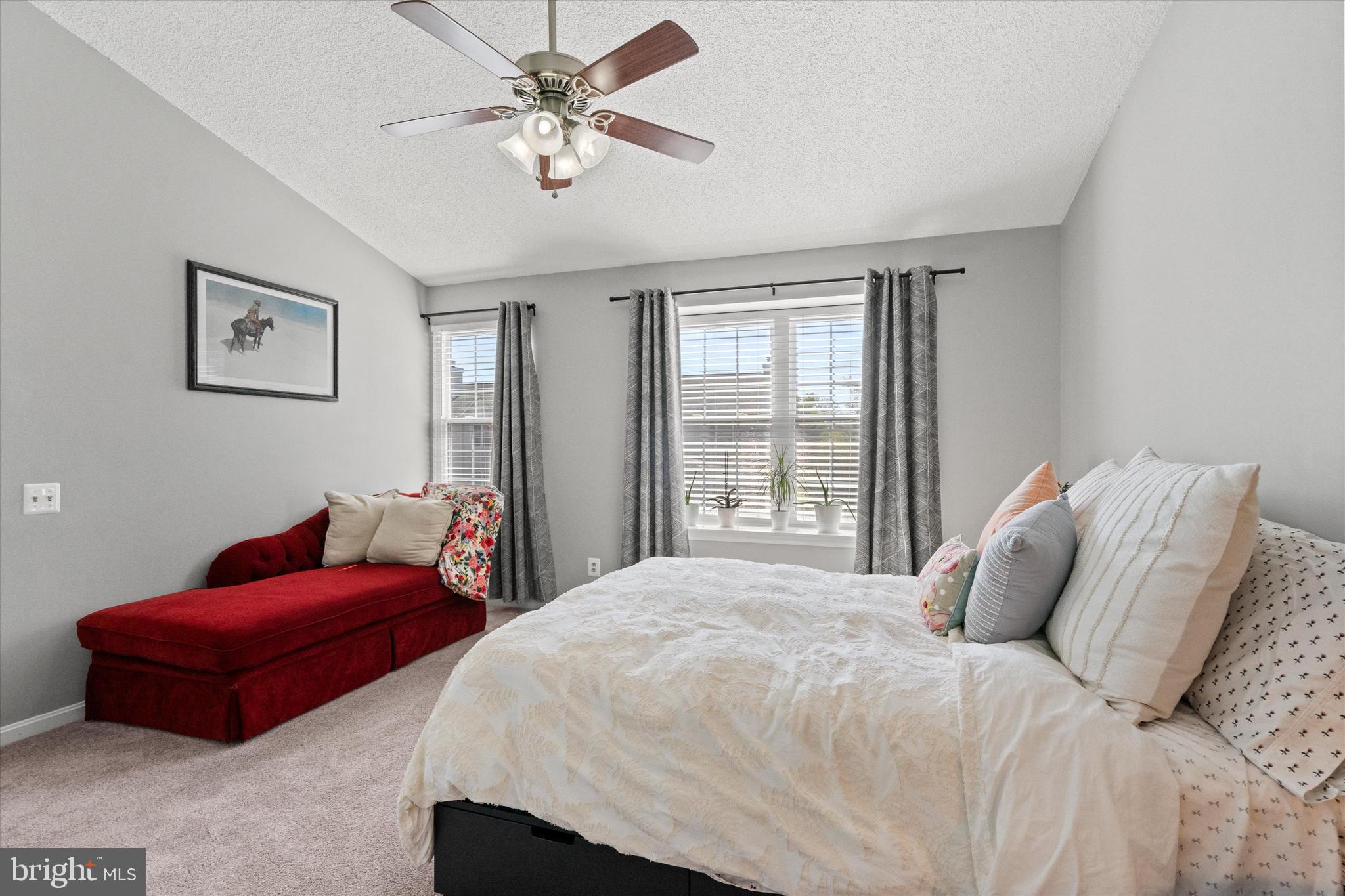 BULL RUN CONDO - Residential