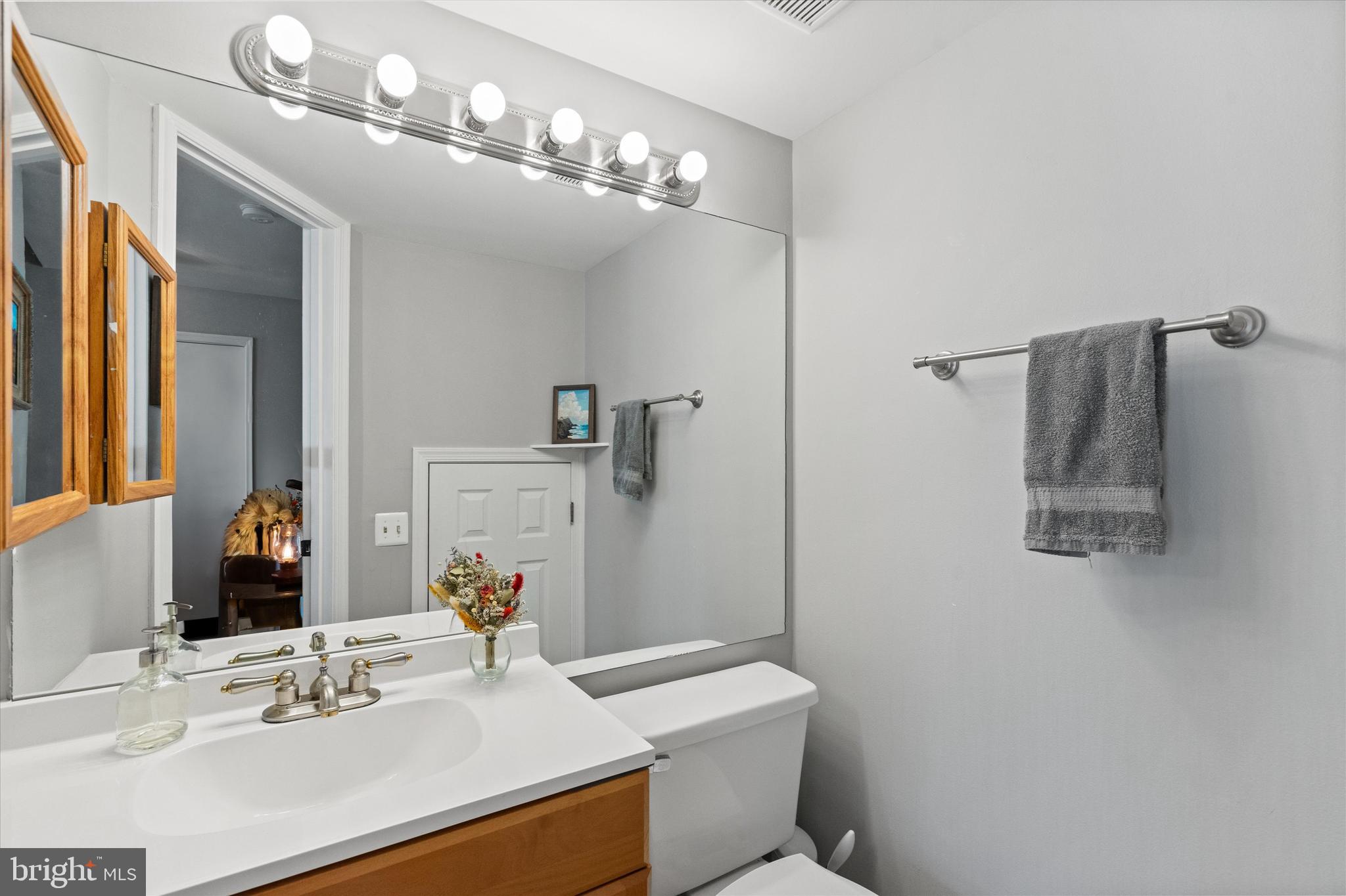 BULL RUN CONDO - Residential