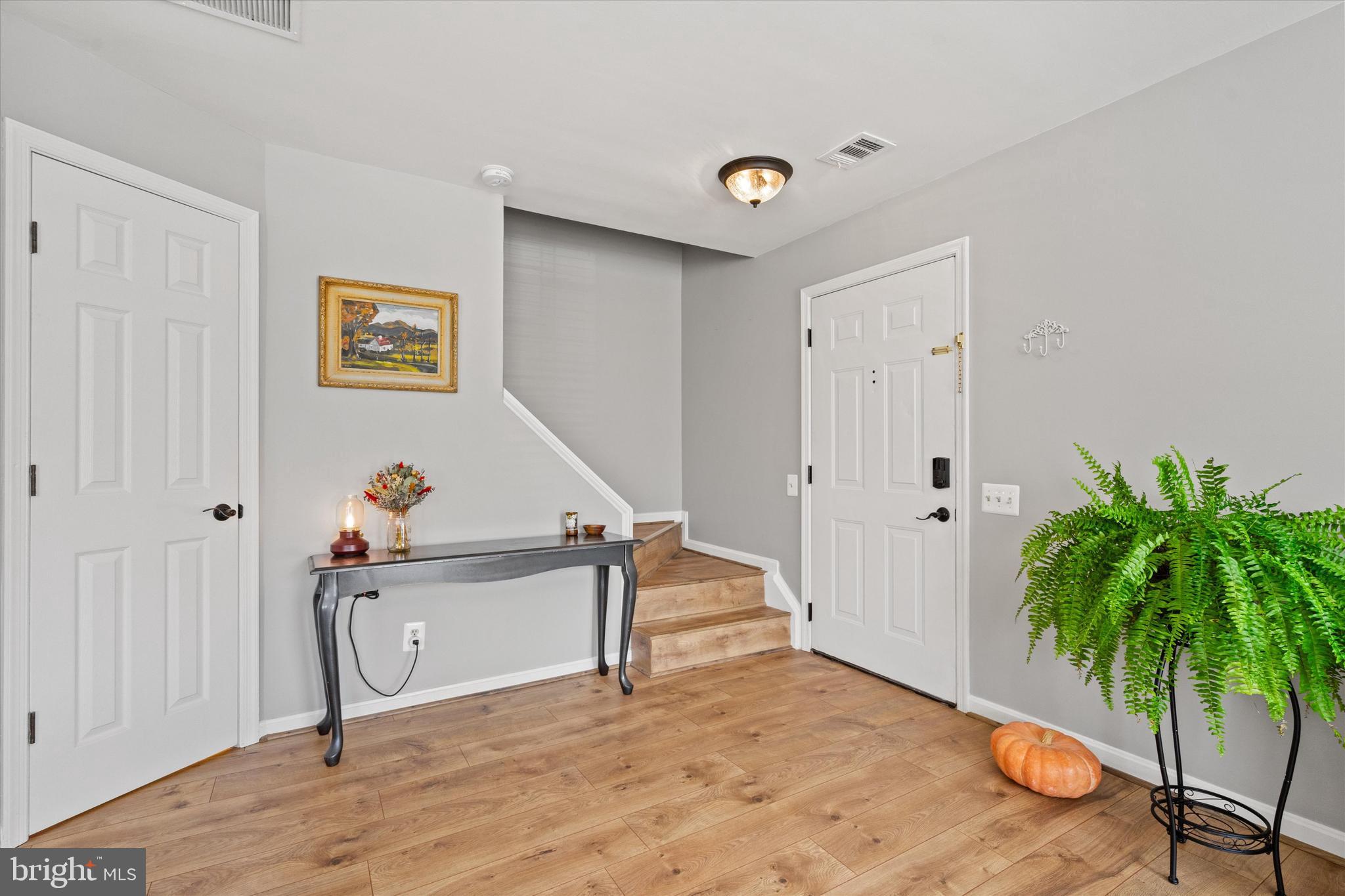 BULL RUN CONDO - Residential