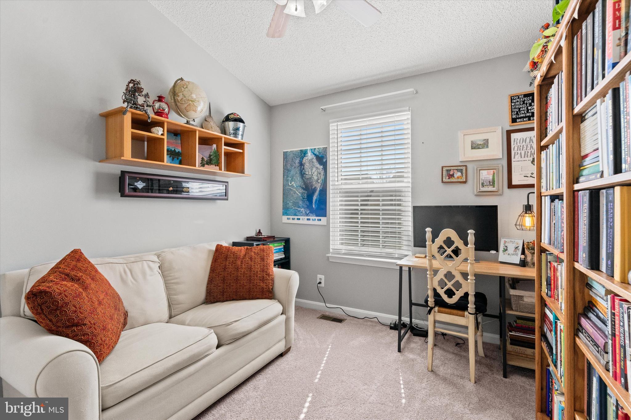 BULL RUN CONDO - Residential