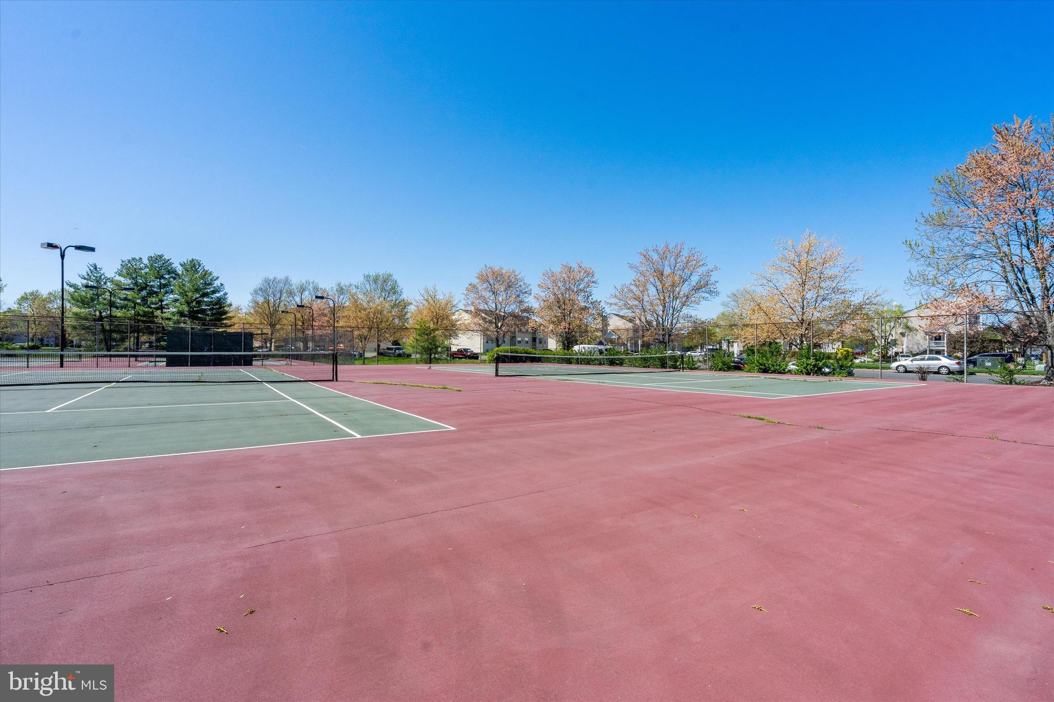 BULL RUN CONDO - Residential