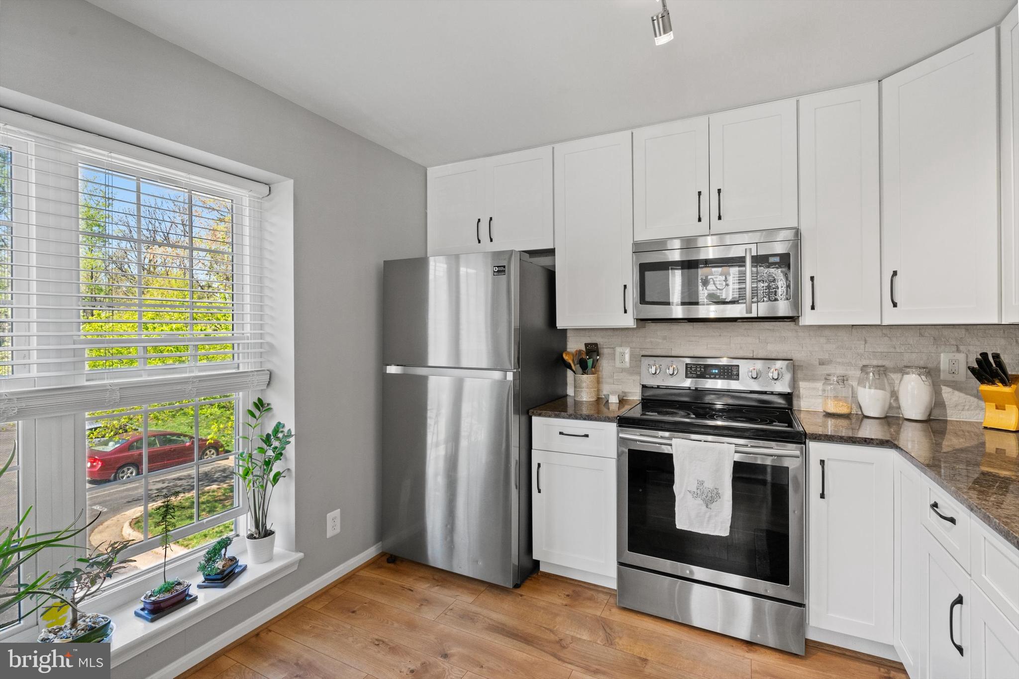 BULL RUN CONDO - Residential