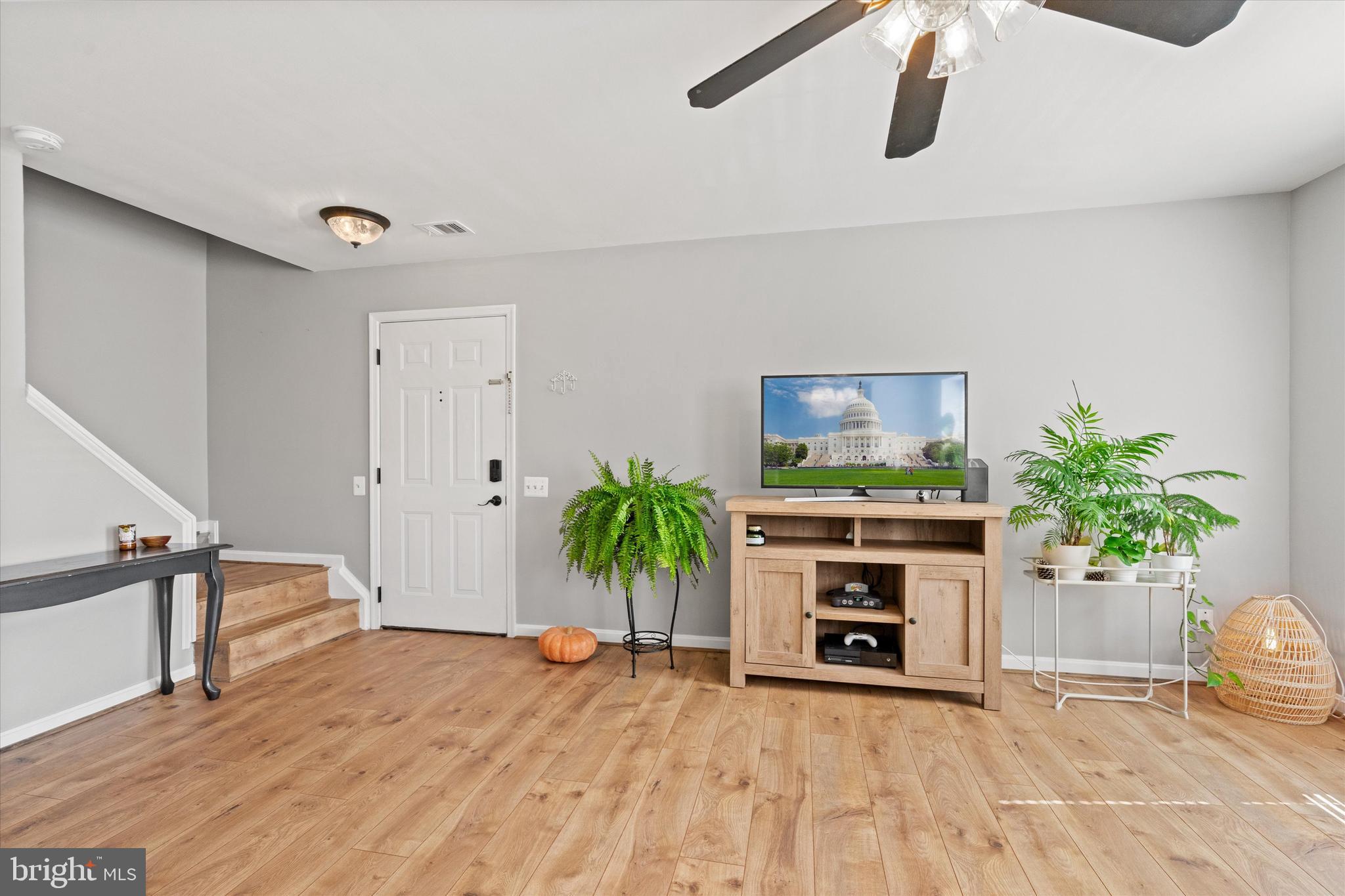 BULL RUN CONDO - Residential