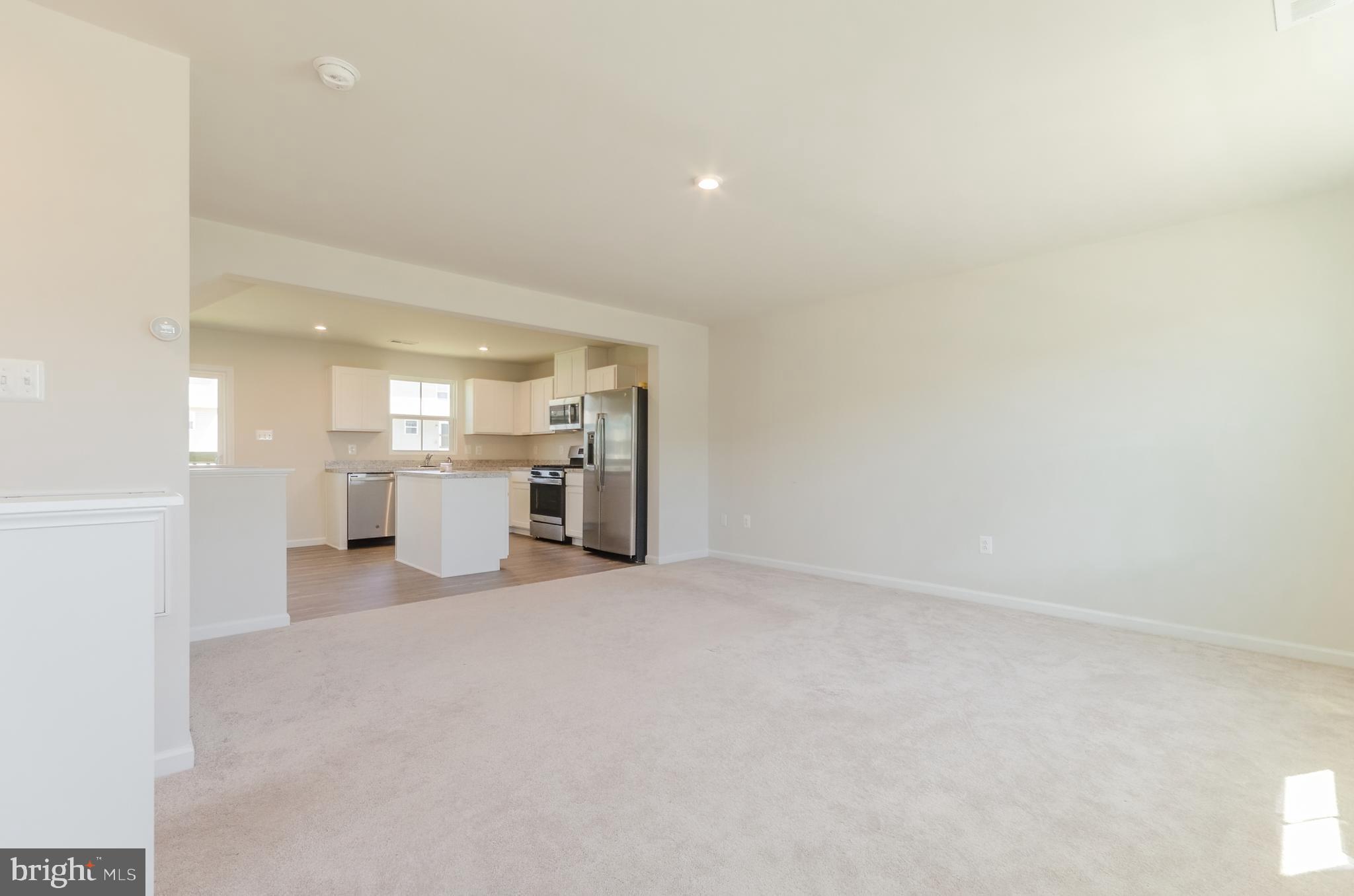 THE LAKES AT MARTINSBURG - Residential Lease