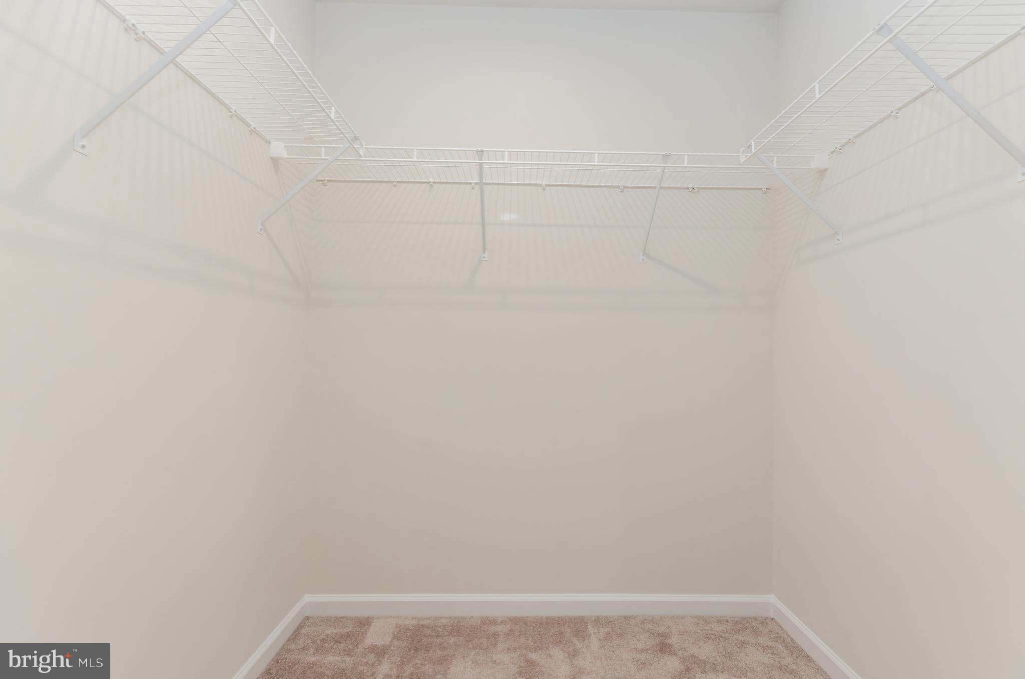 THE LAKES AT MARTINSBURG - Residential Lease