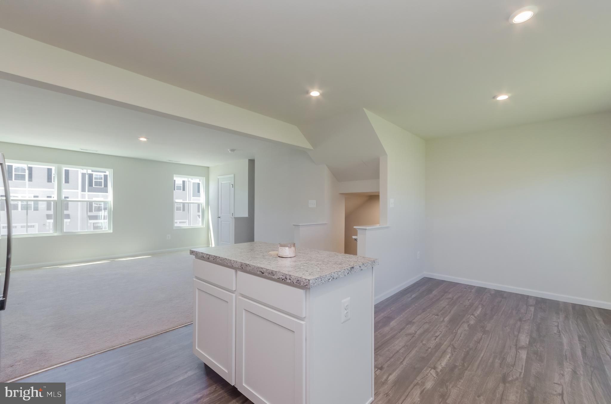 THE LAKES AT MARTINSBURG - Residential Lease