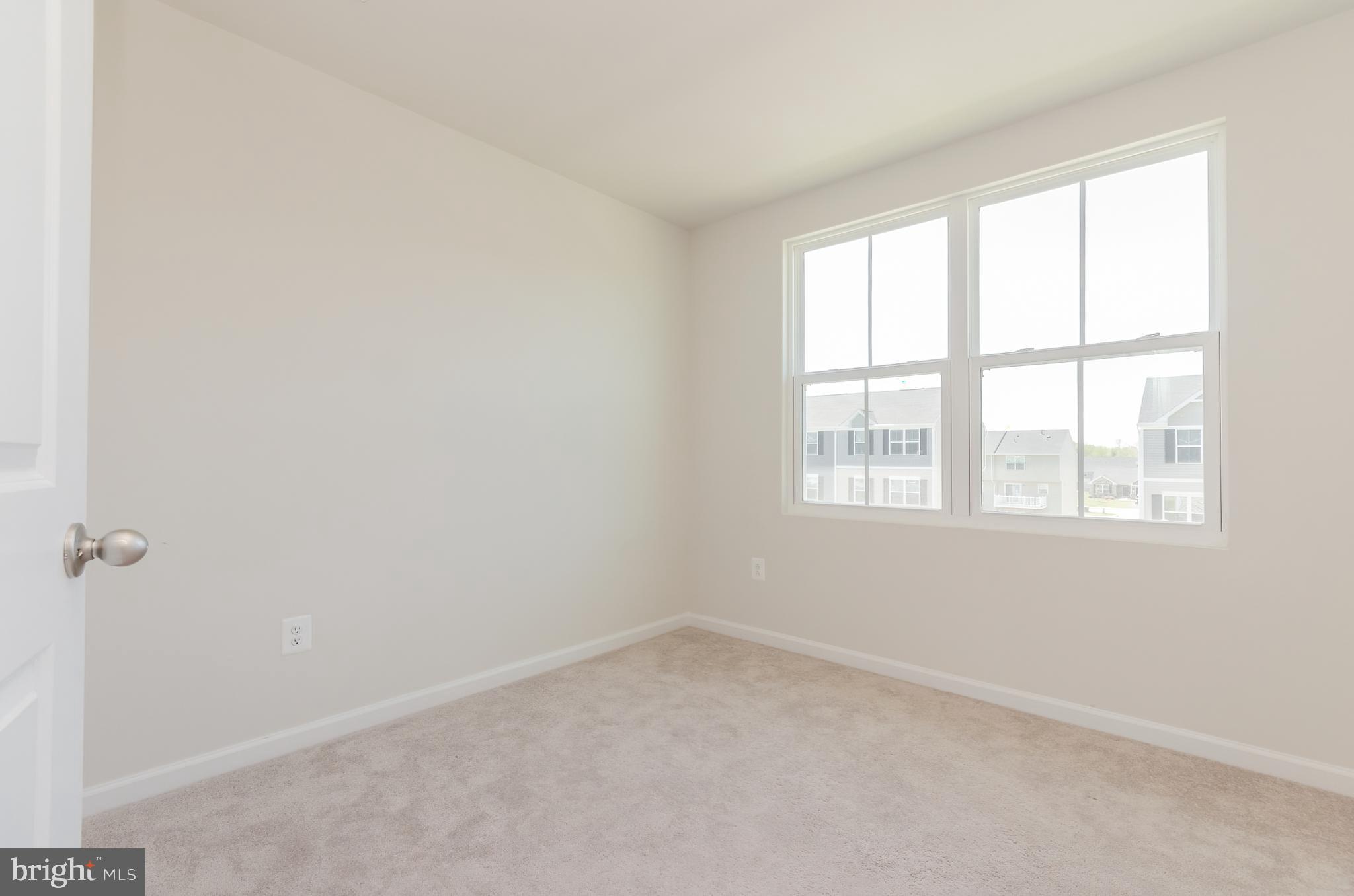 THE LAKES AT MARTINSBURG - Residential Lease