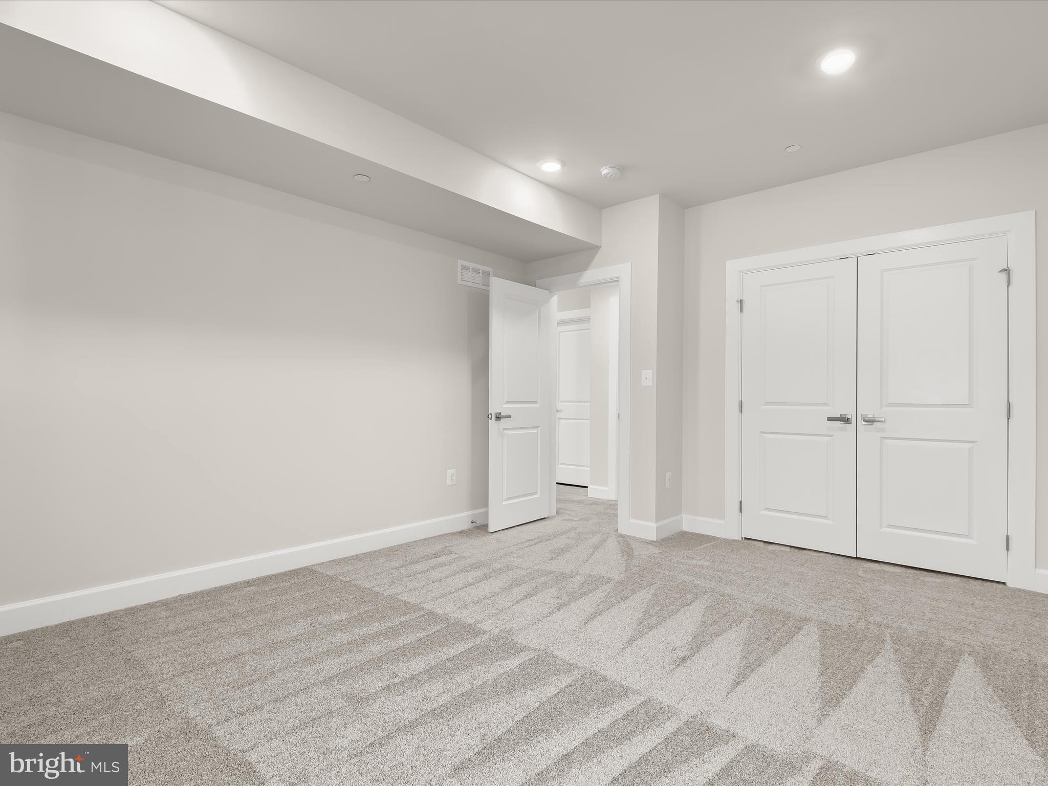 MAPLE LAWN SOUTH - Residential