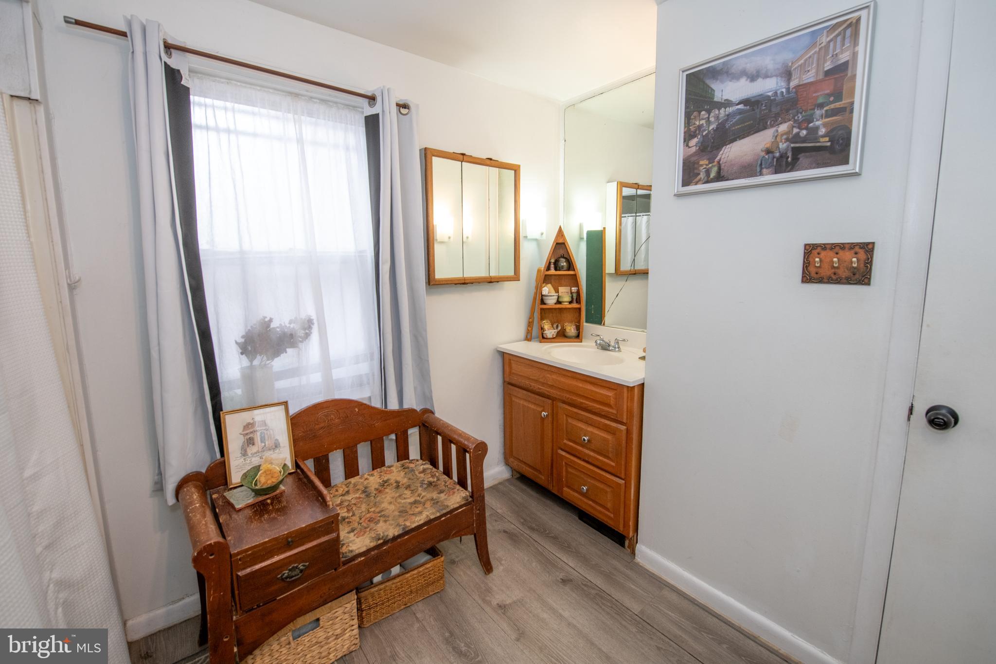 BRIDESBURG - Residential