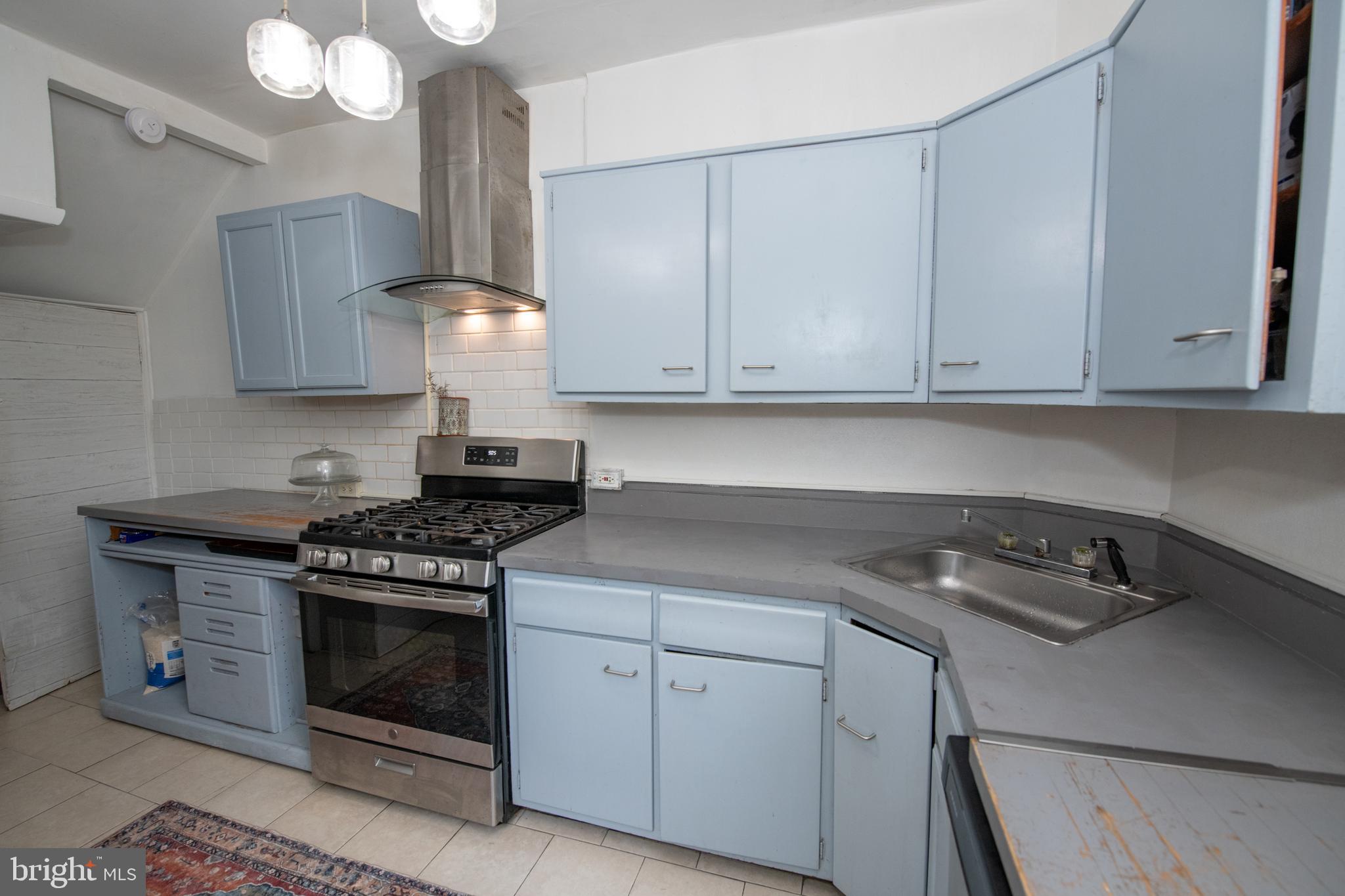 BRIDESBURG - Residential