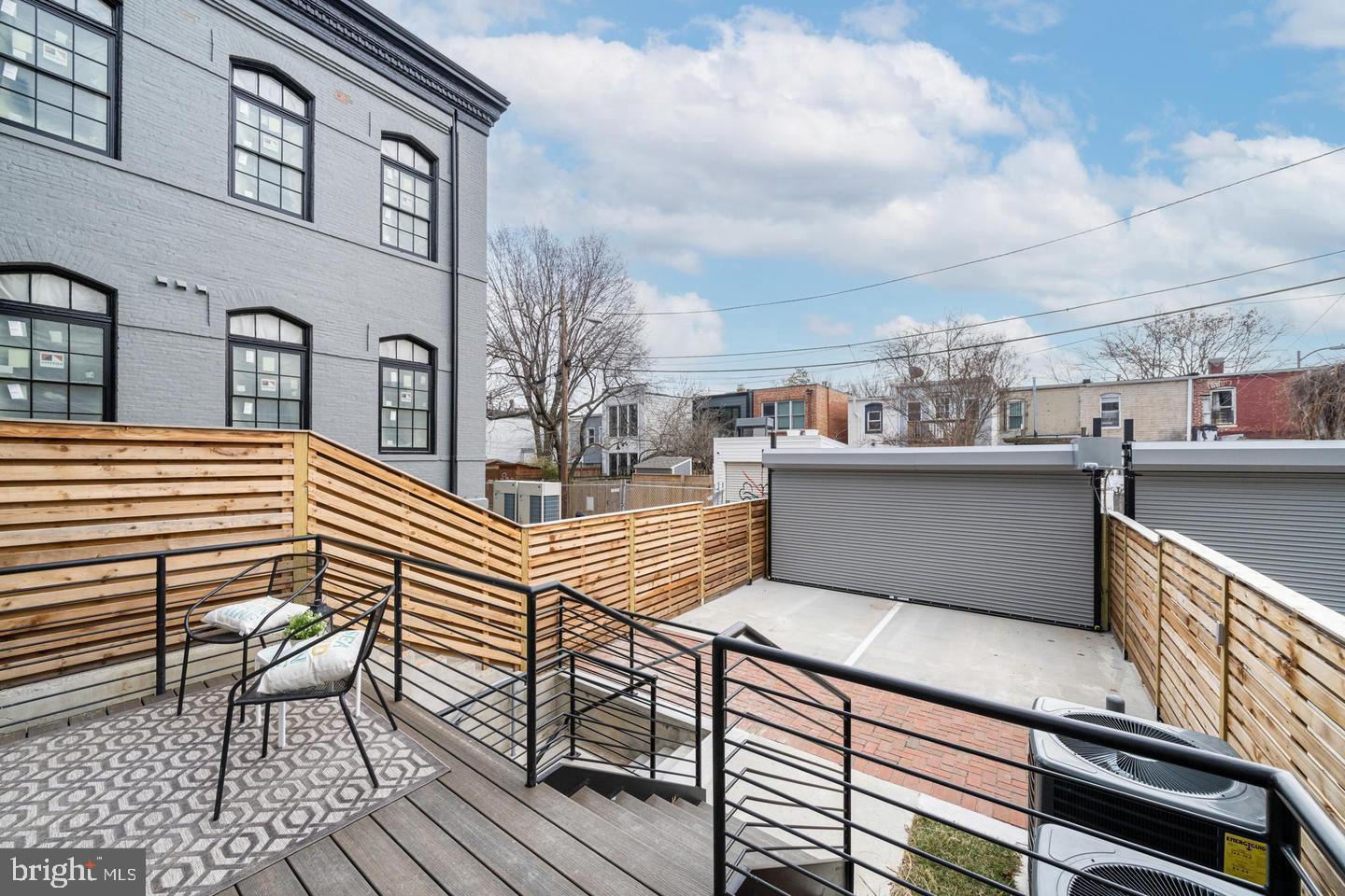 442.5 R STREET NW B