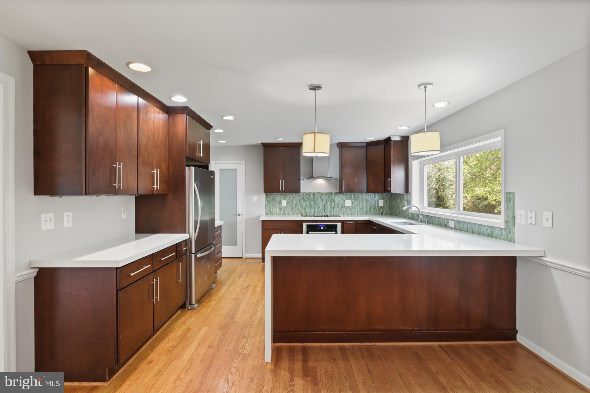 CHESTERBROOK WOODS - Residential Lease