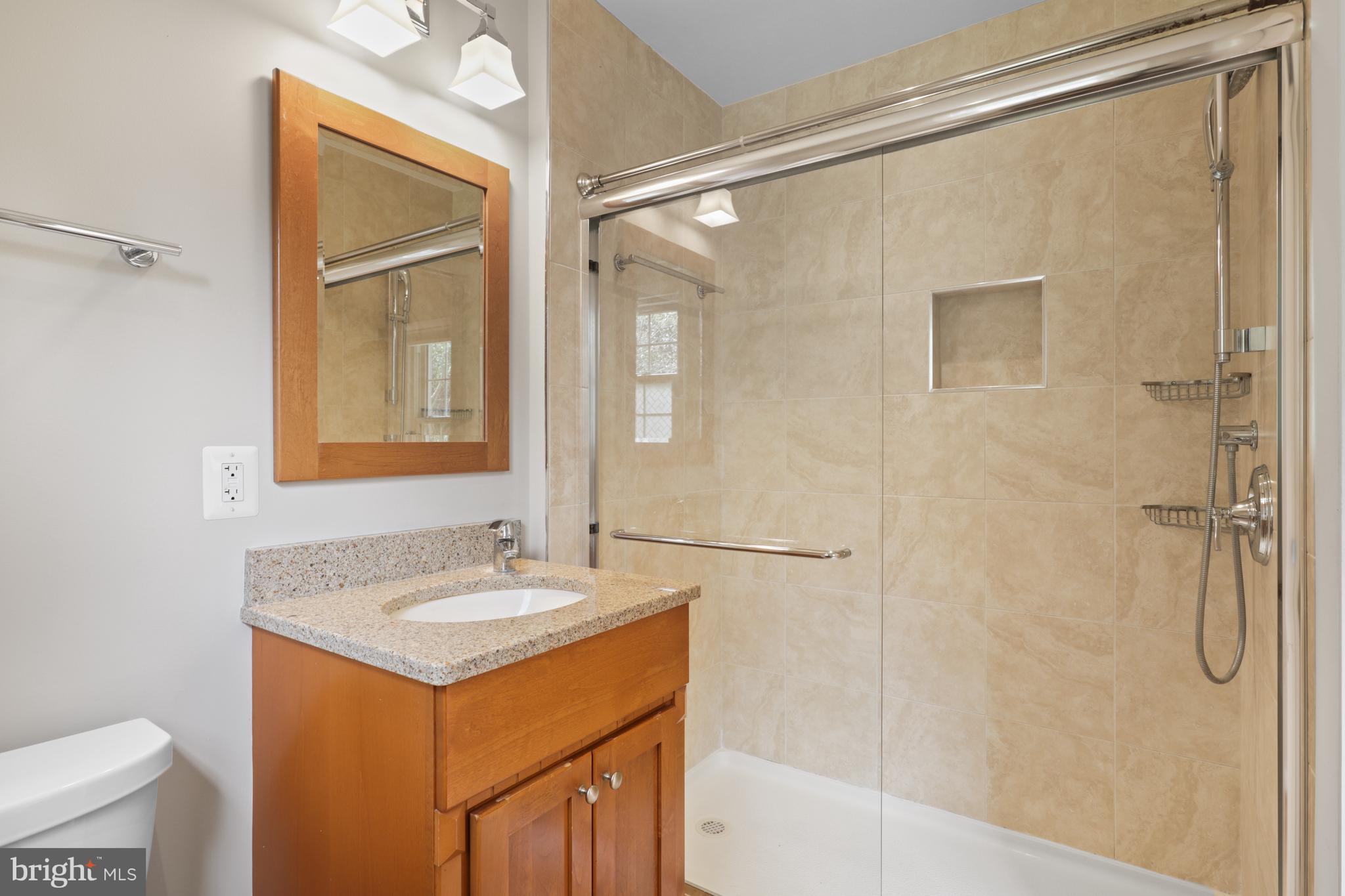 CHESTERBROOK WOODS - Residential Lease