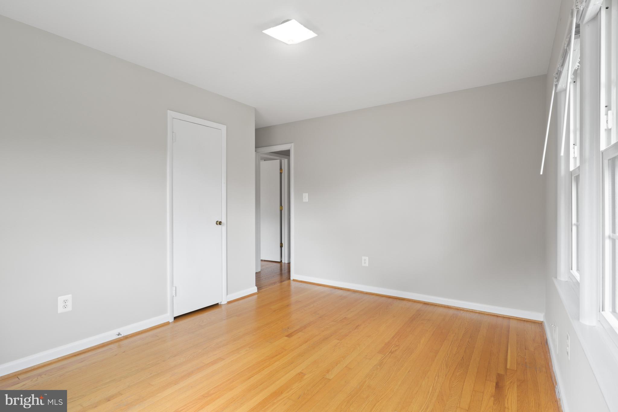 CHESTERBROOK WOODS - Residential Lease