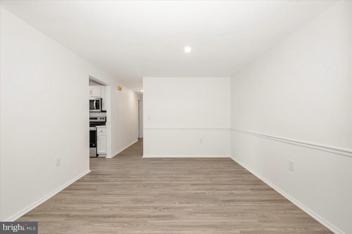 FARMINGDALE - Residential