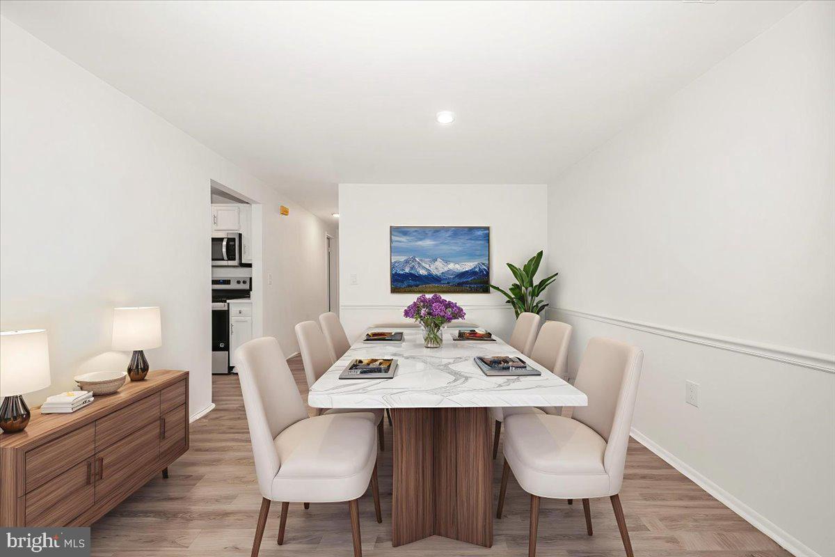 FARMINGDALE - Residential