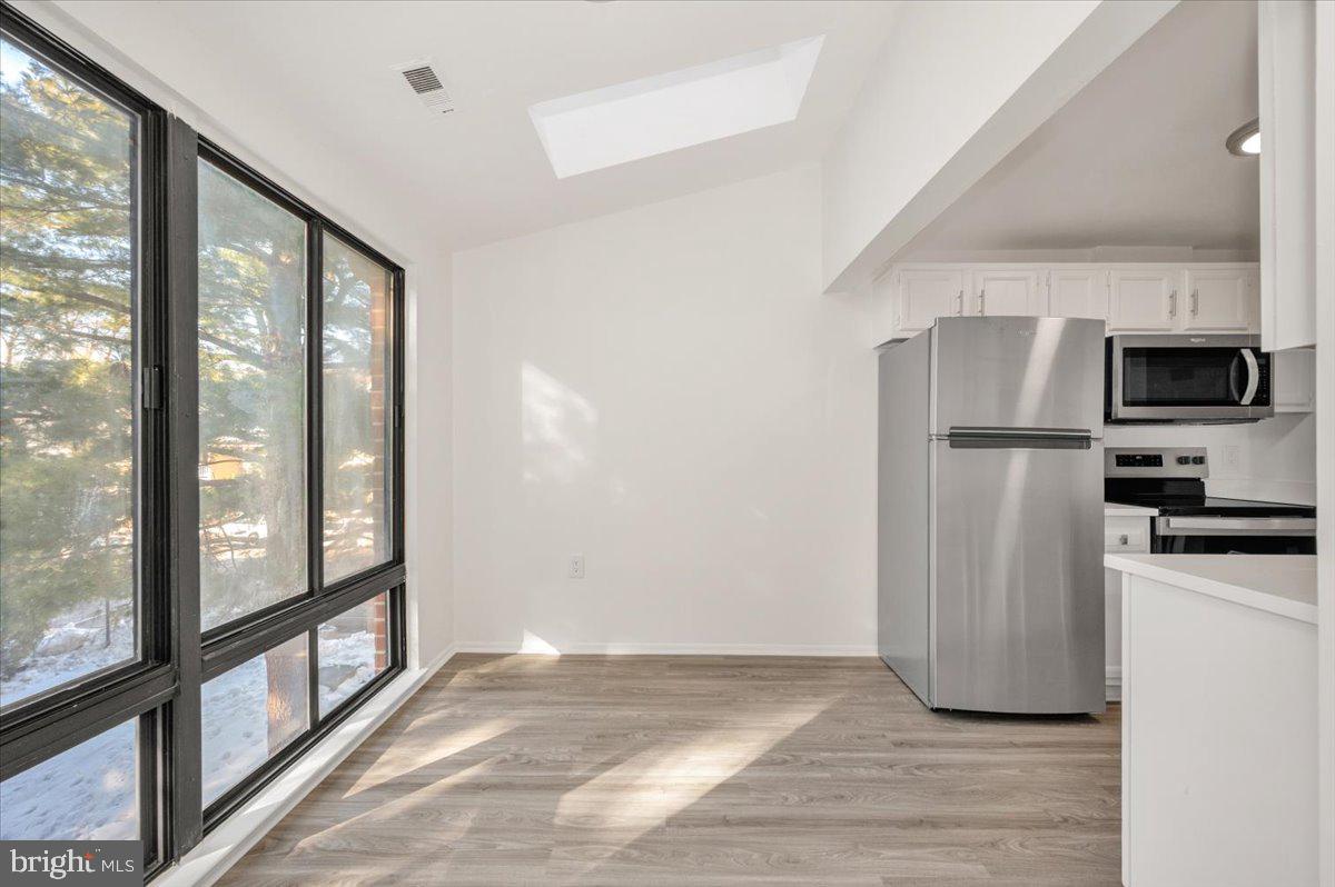 FARMINGDALE - Residential