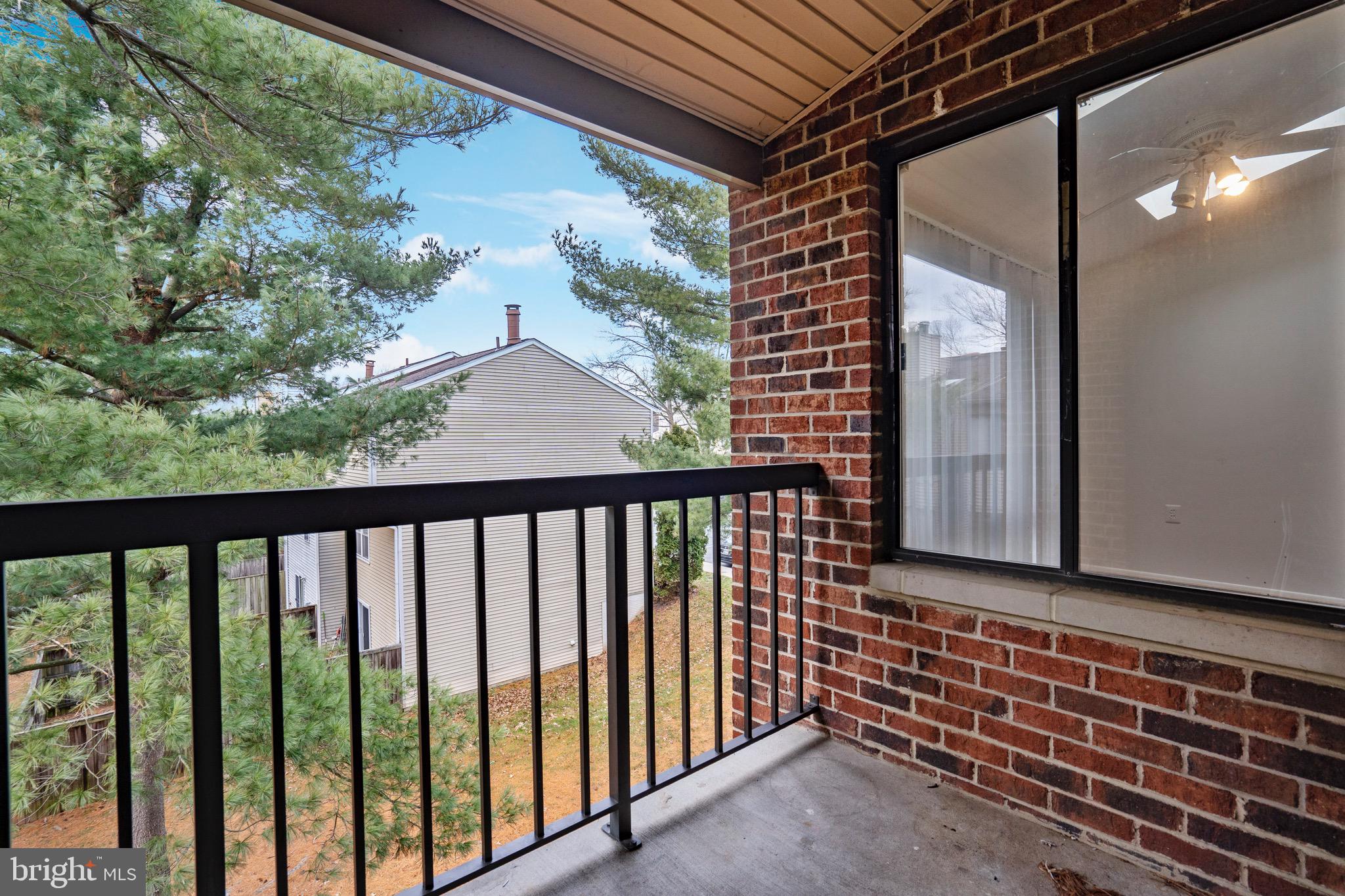 FARMINGDALE - Residential