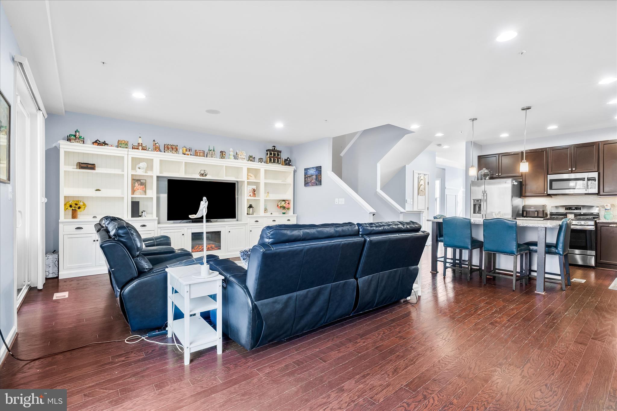 TALLYN RIDGE - Residential