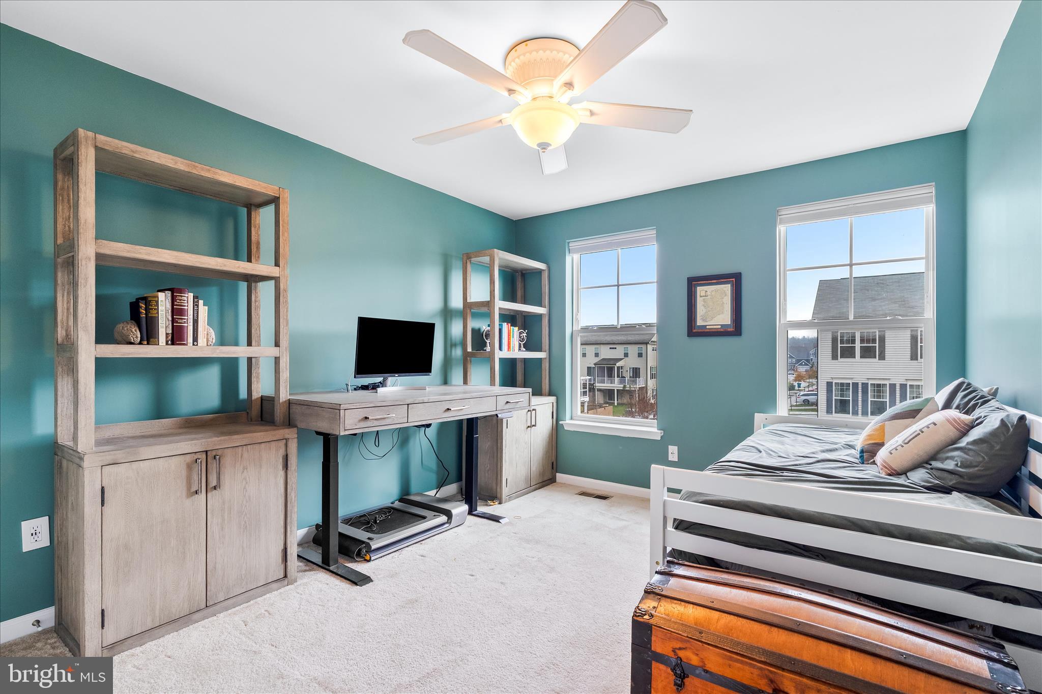 TALLYN RIDGE - Residential