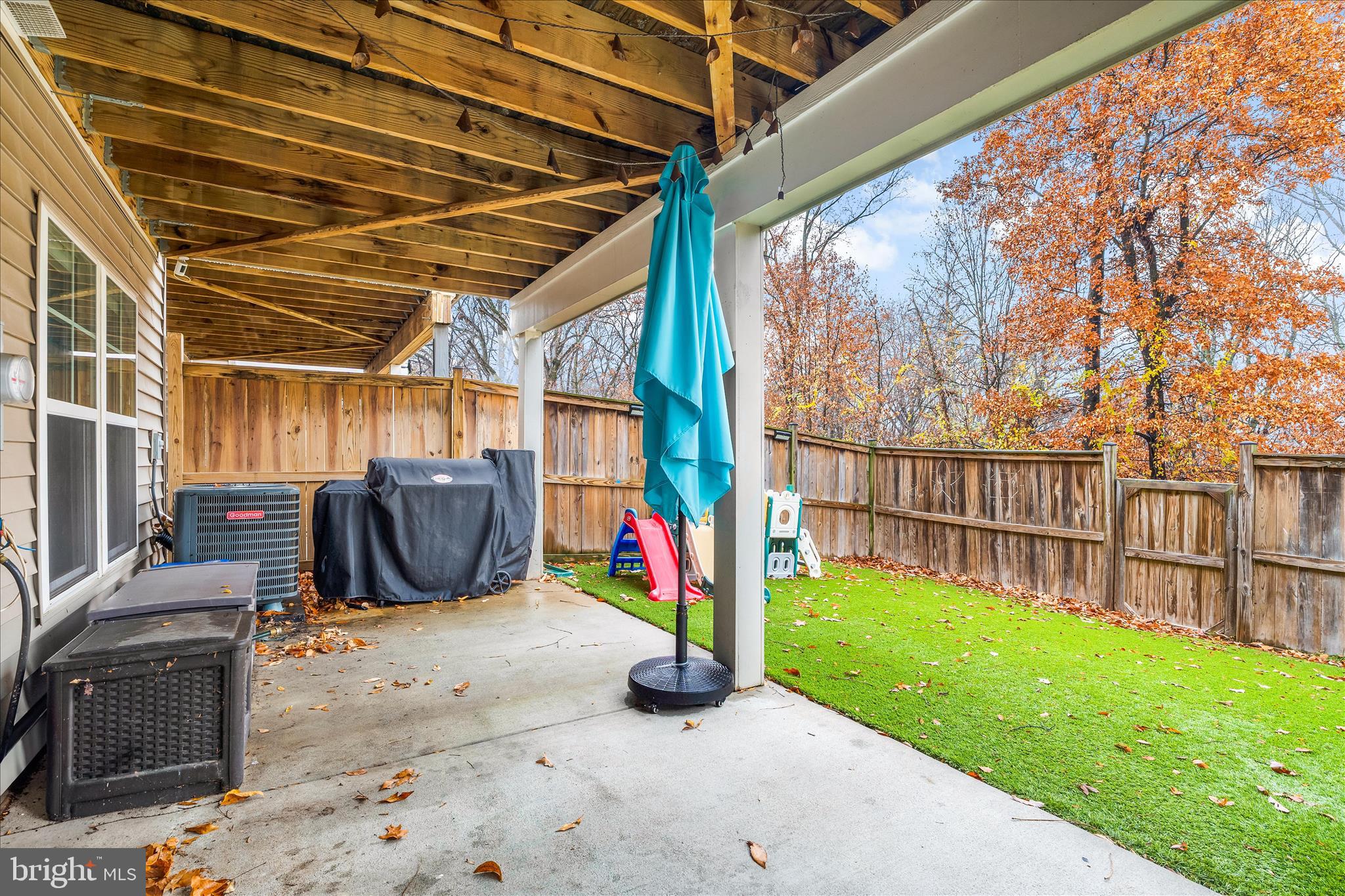 TALLYN RIDGE - Residential