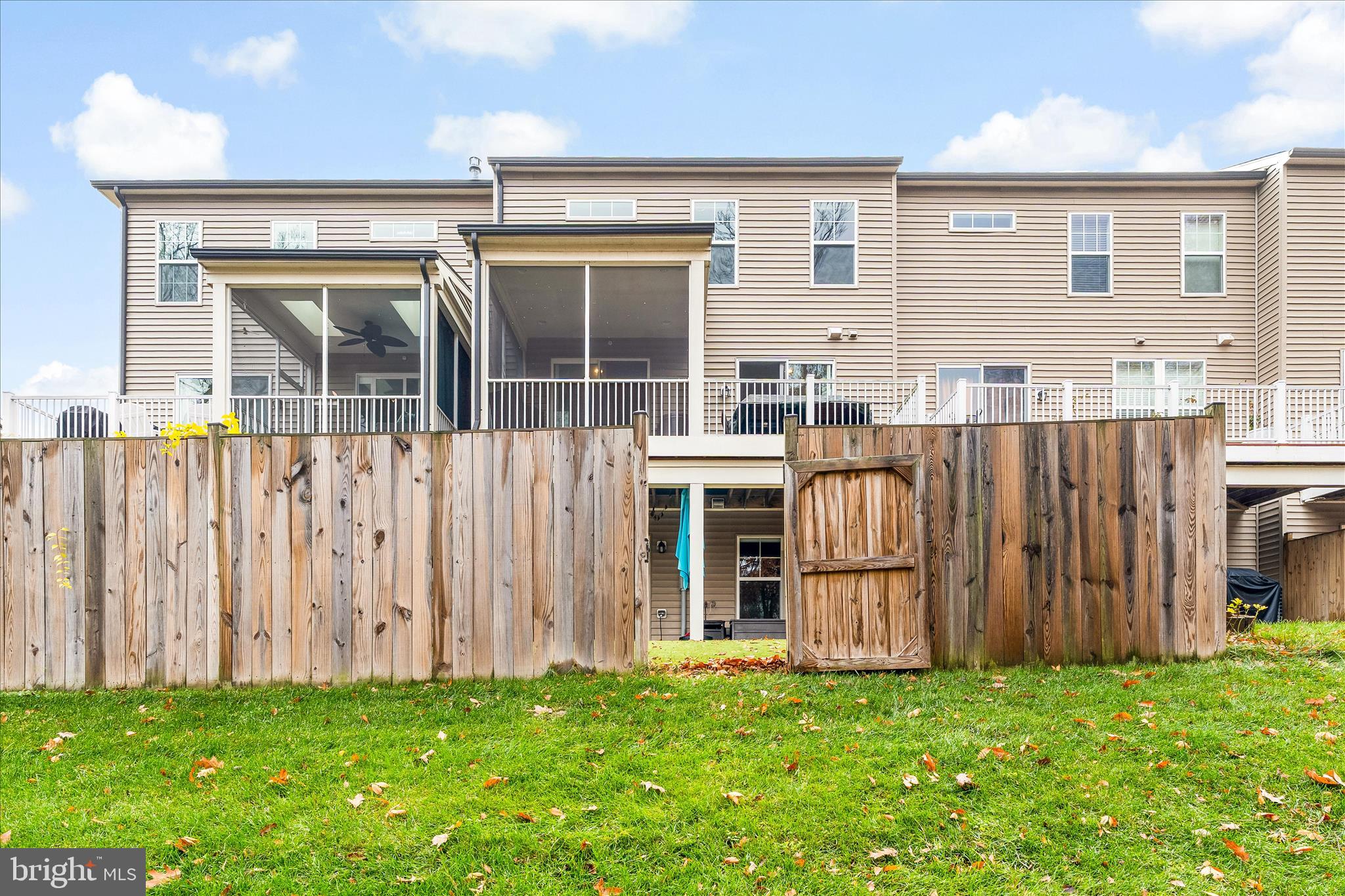 TALLYN RIDGE - Residential