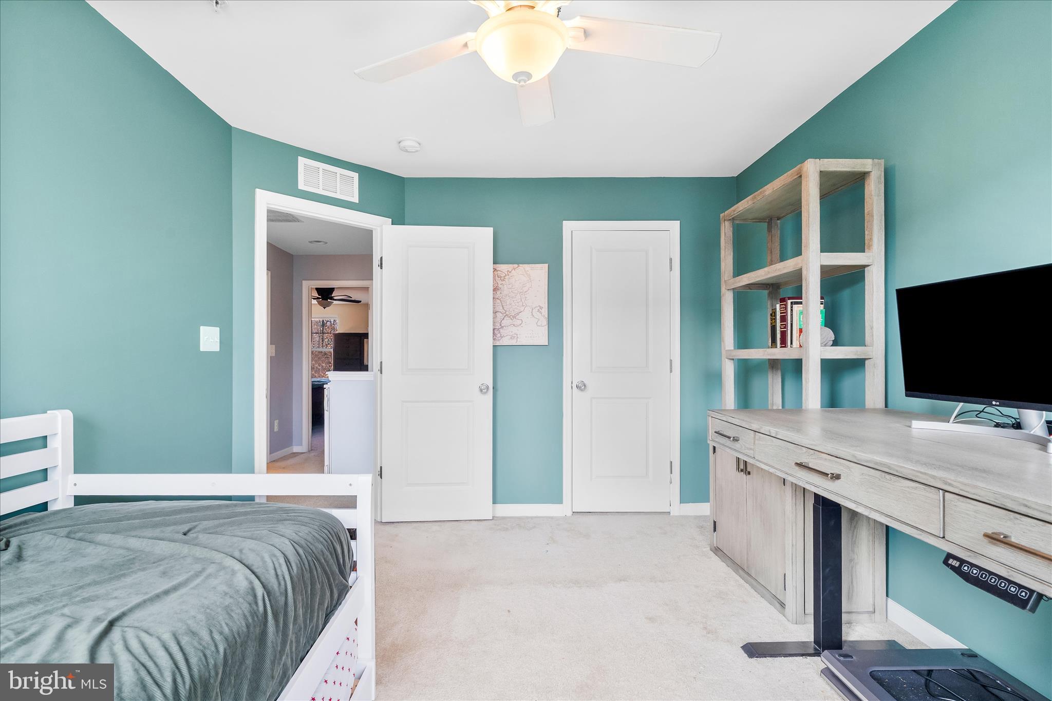 TALLYN RIDGE - Residential