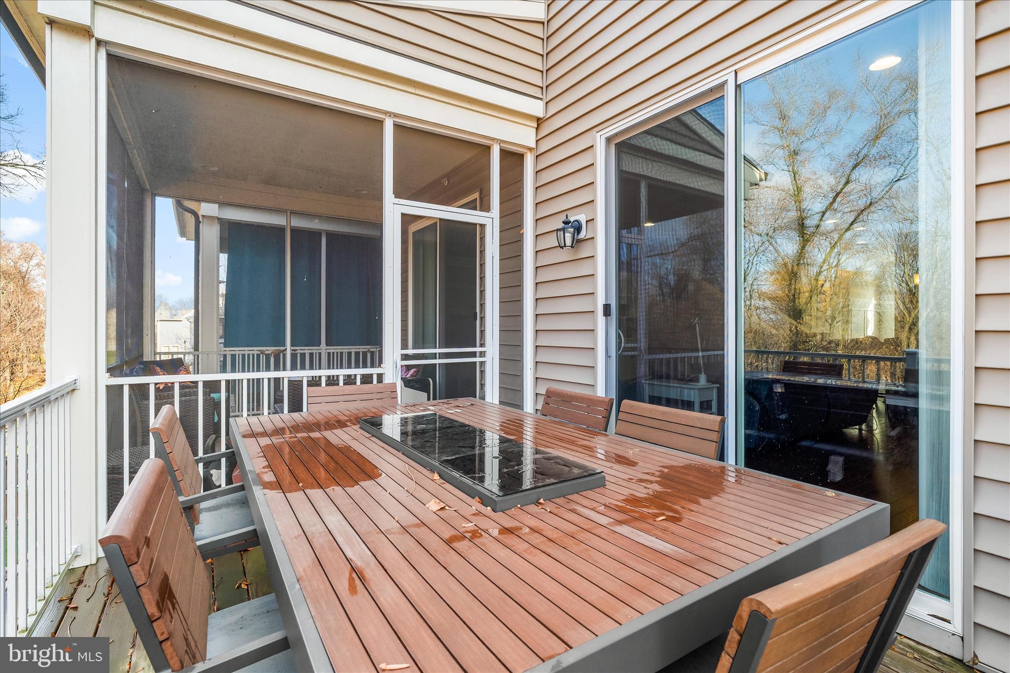 TALLYN RIDGE - Residential