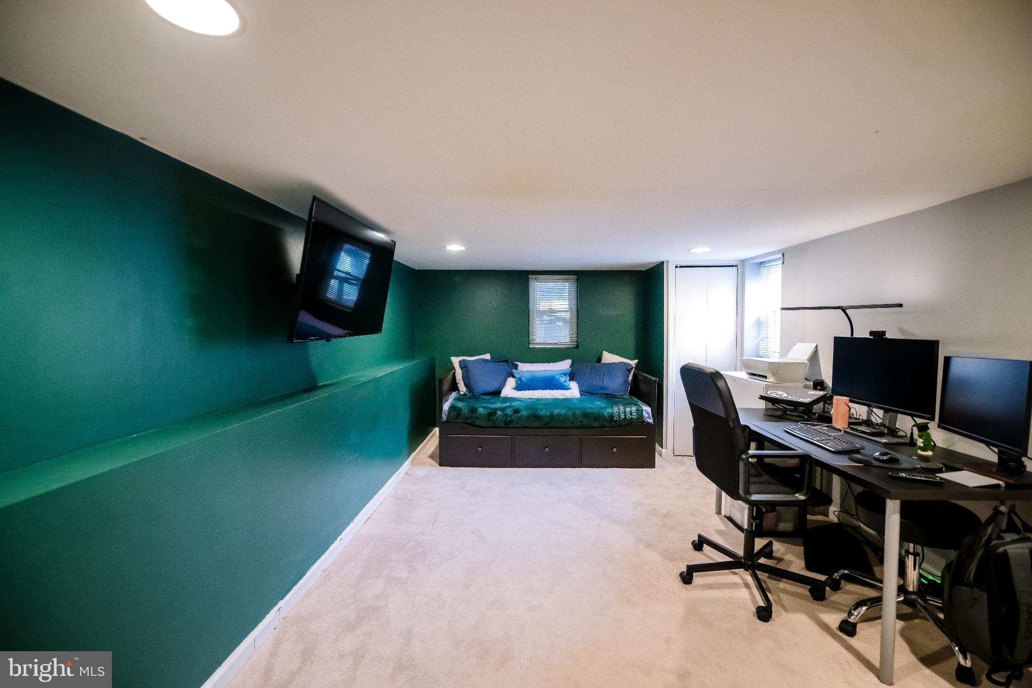 GARDENVILLE - Residential