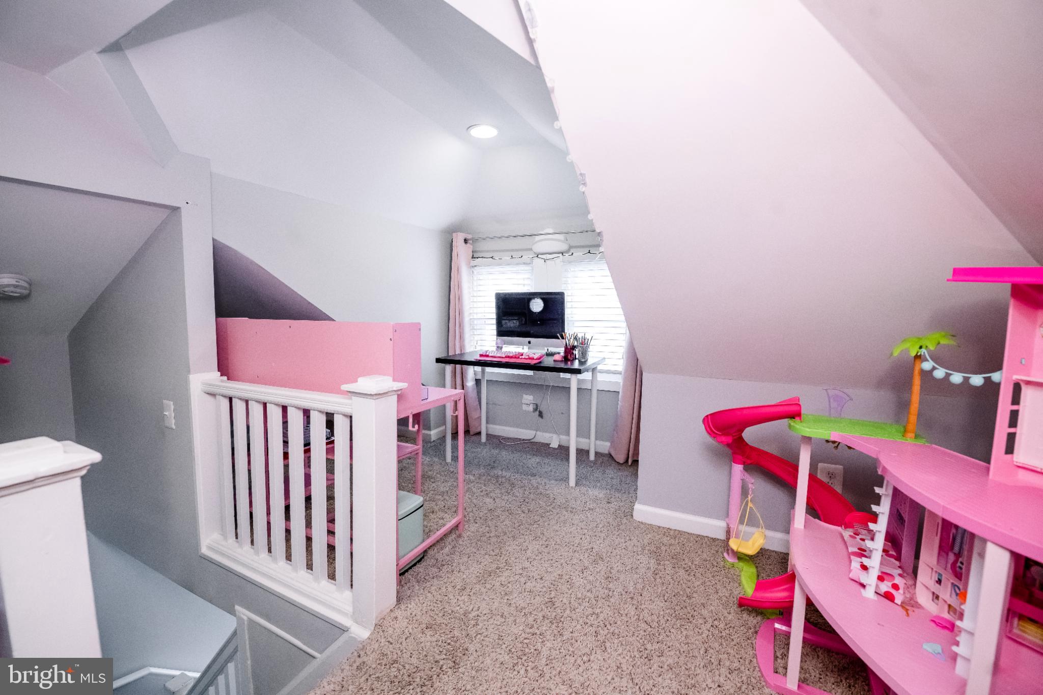 GARDENVILLE - Residential