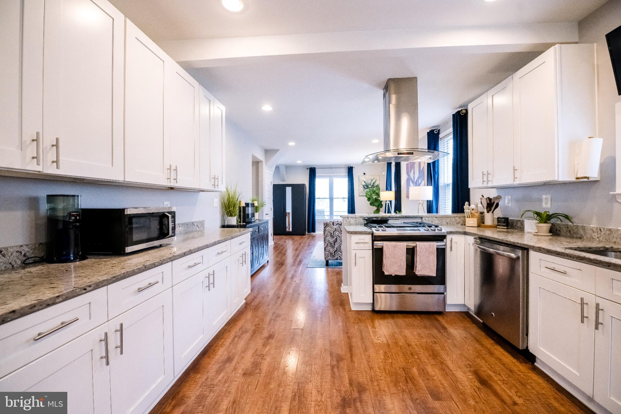 GARDENVILLE - Residential