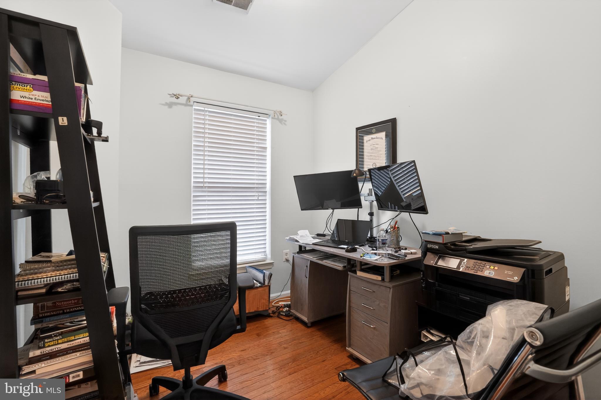 SYCAMORE HILL - Residential