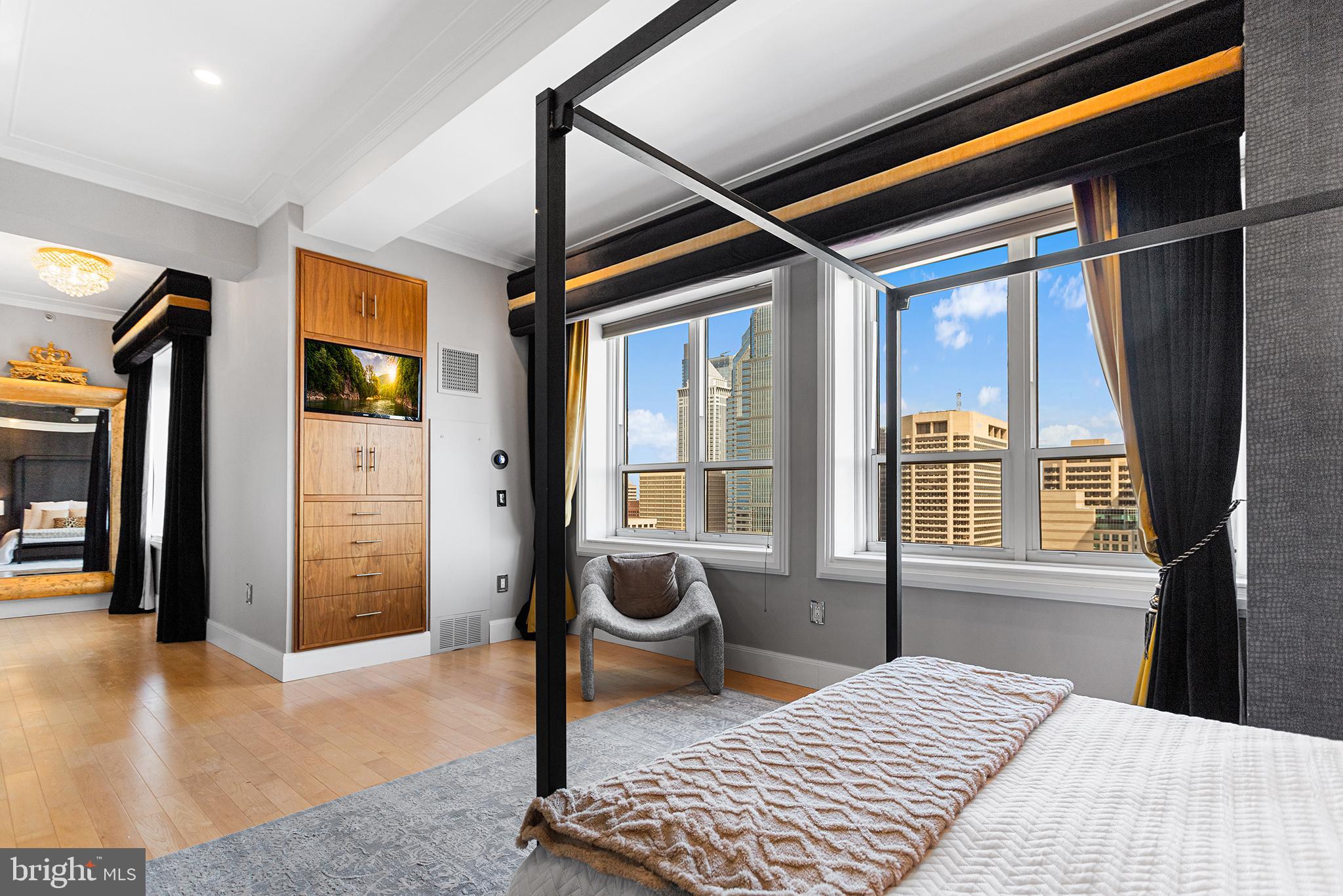 RITTENHOUSE SQUARE - Residential