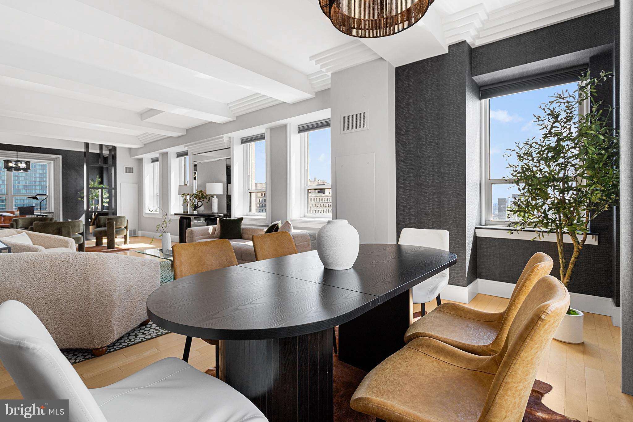 RITTENHOUSE SQUARE - Residential