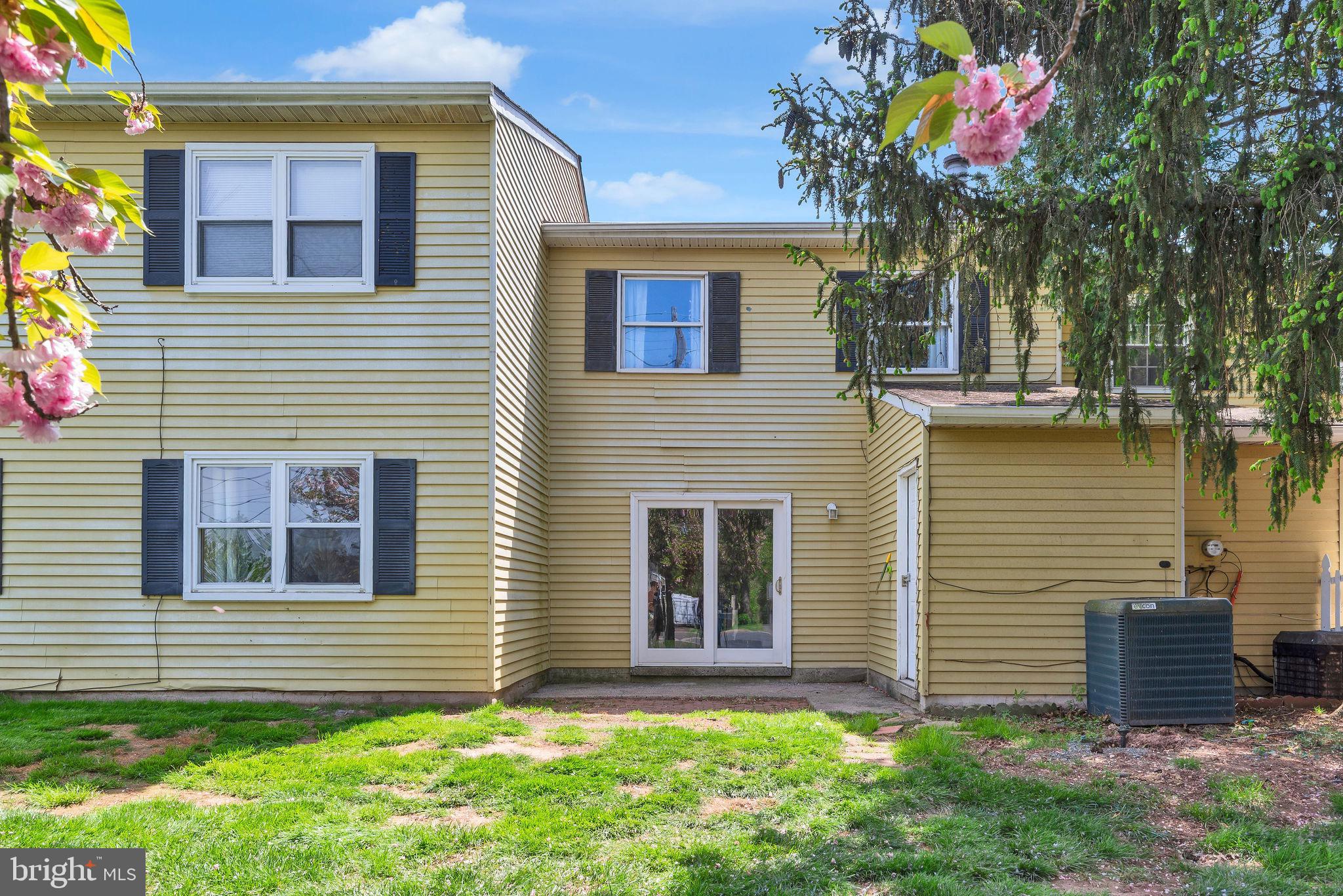 GREEN MEADOWS - Residential