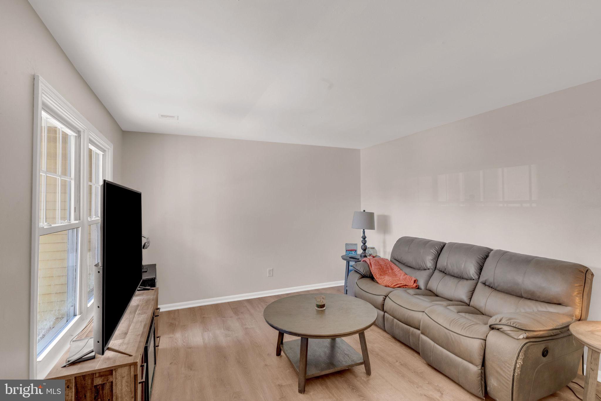 GREEN MEADOWS - Residential