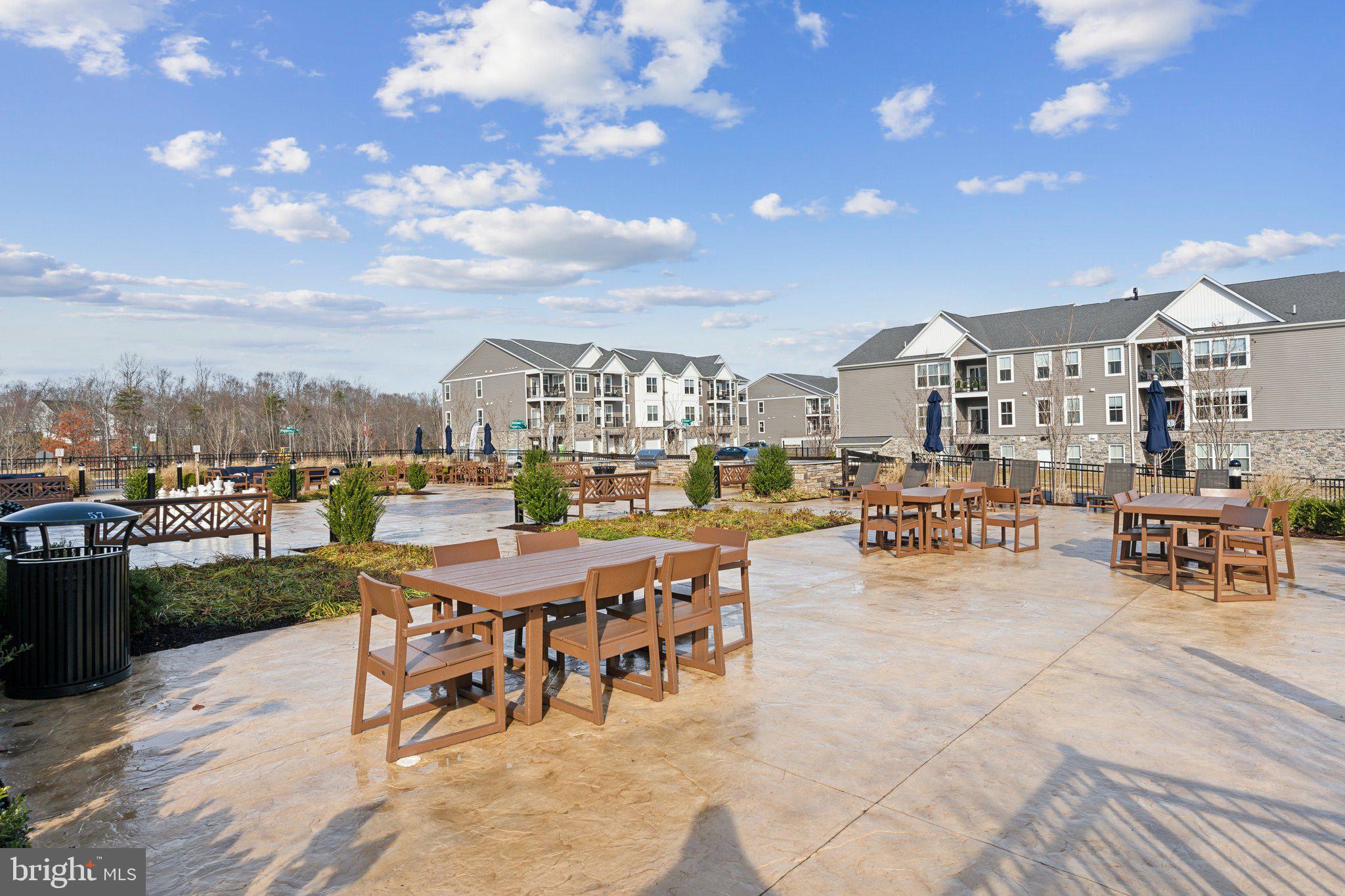 EMBREY MILL - Residential