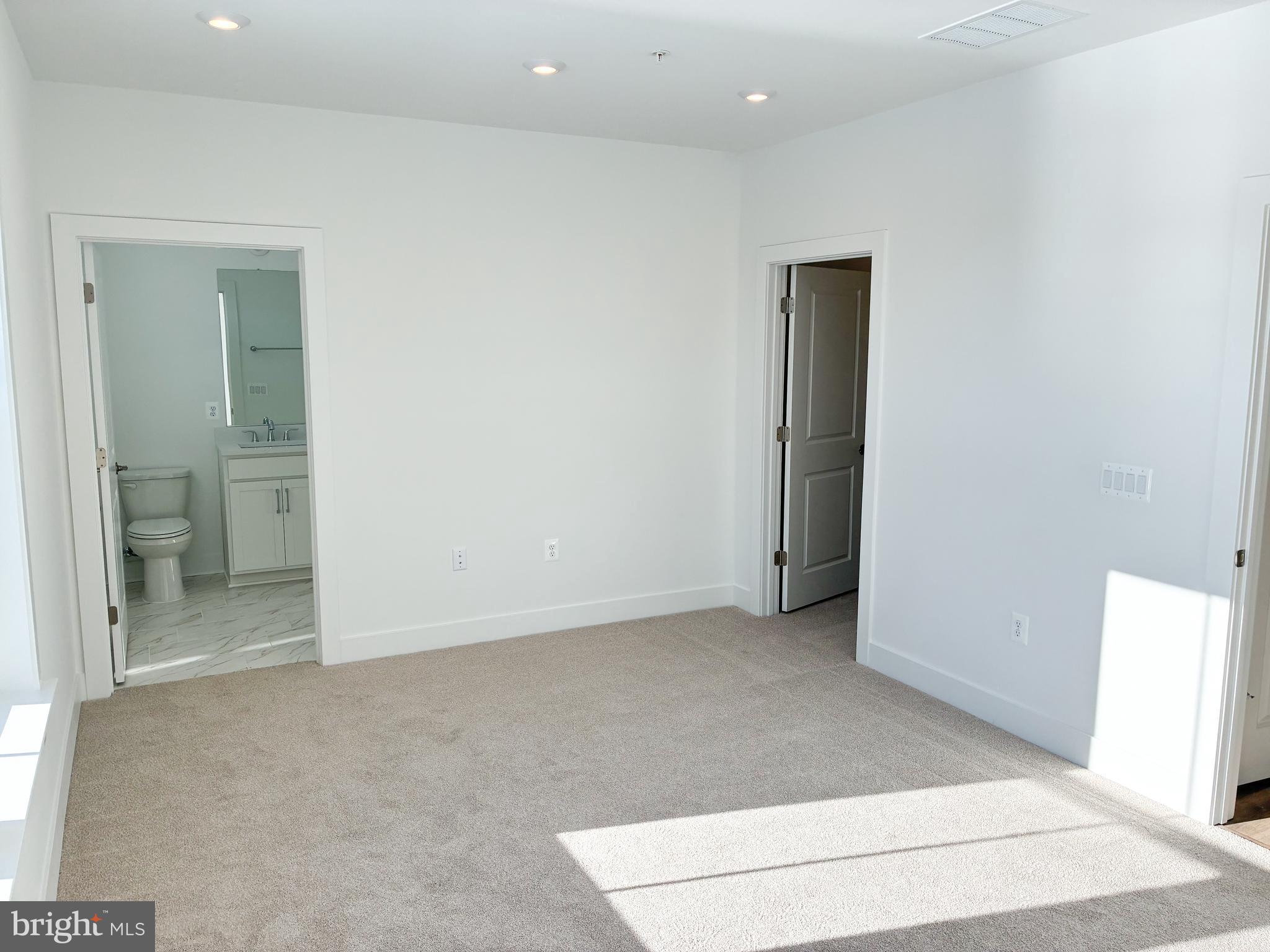 EMBREY MILL - Residential